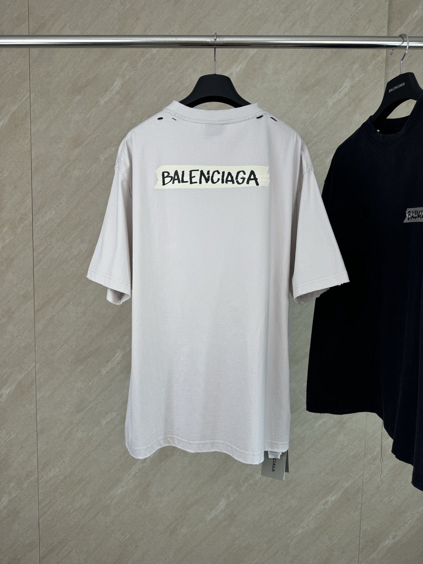 Balenciaga BALENCIAGA 巴黎世家 26SS做旧褪色圆领短袖T恤