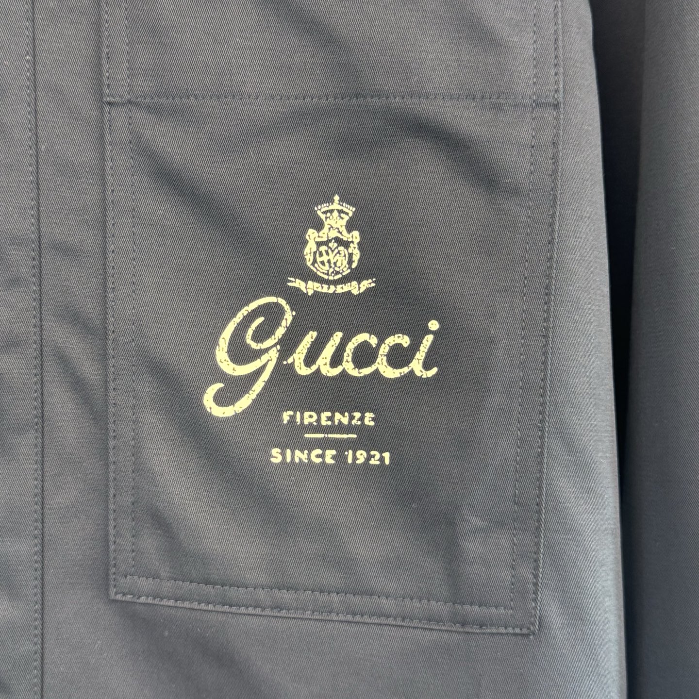 Gucci Gucci 古奇 SS26 字母皇冠标识印花斜纹棉质长袖衬衫