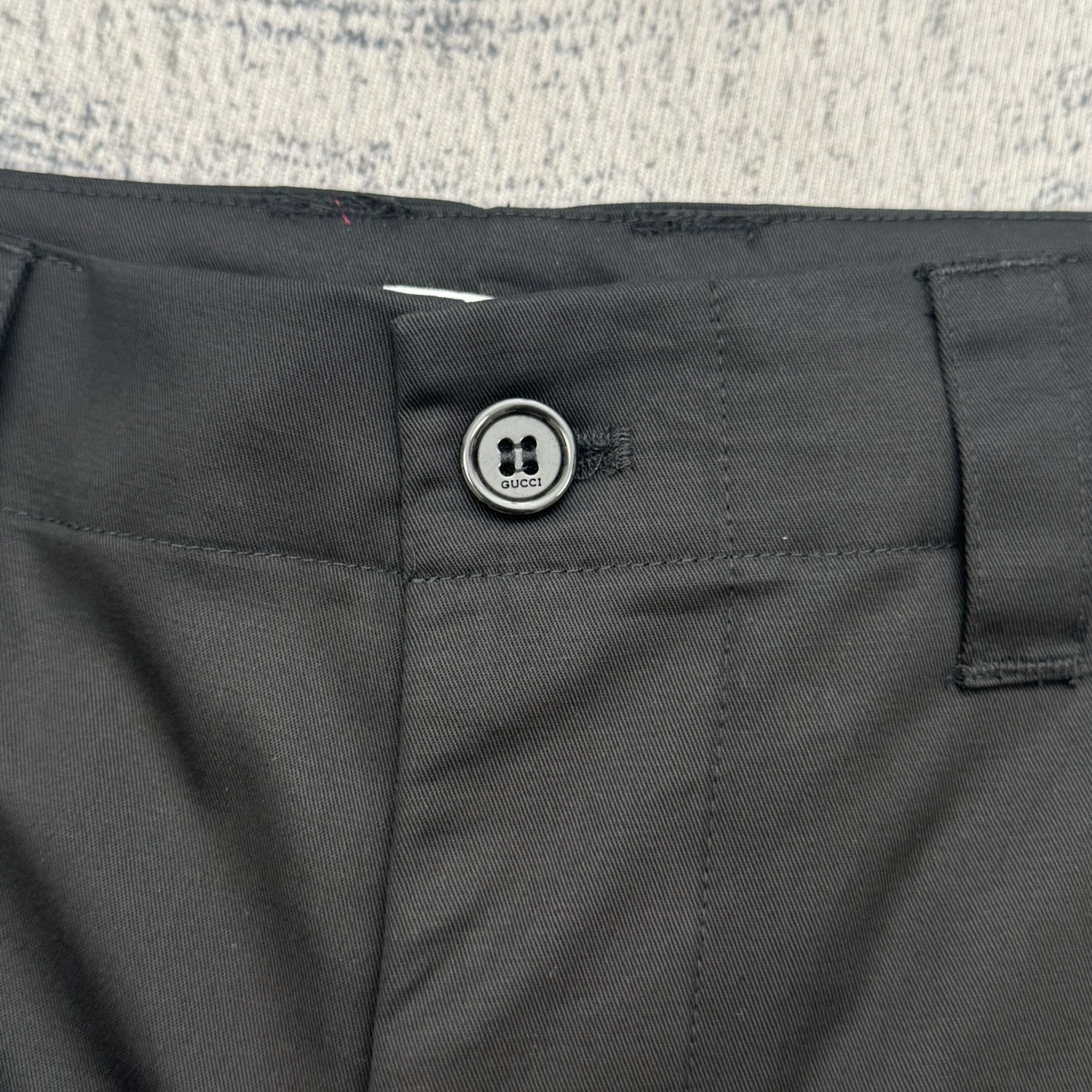 Gucci Gucci 古奇 SS26 字母皇冠标识印花斜纹布直筒裤