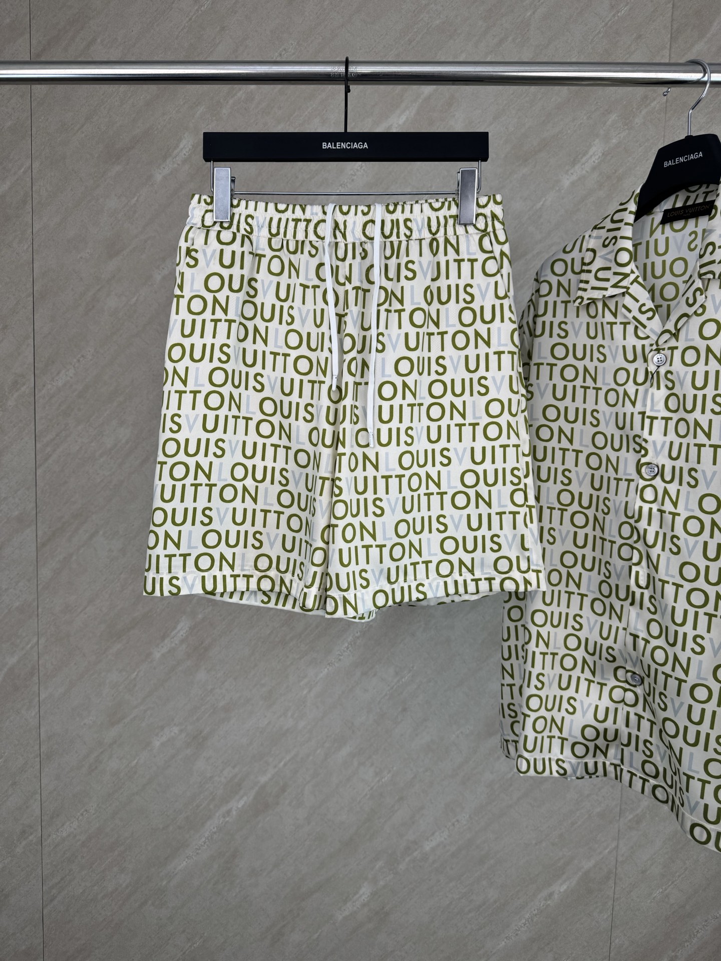 P165 1v SS26 Pantalón corto casual de popelina con estampado de letras, nuevo modelo de primavera/verano. Talla: S/M/L/…