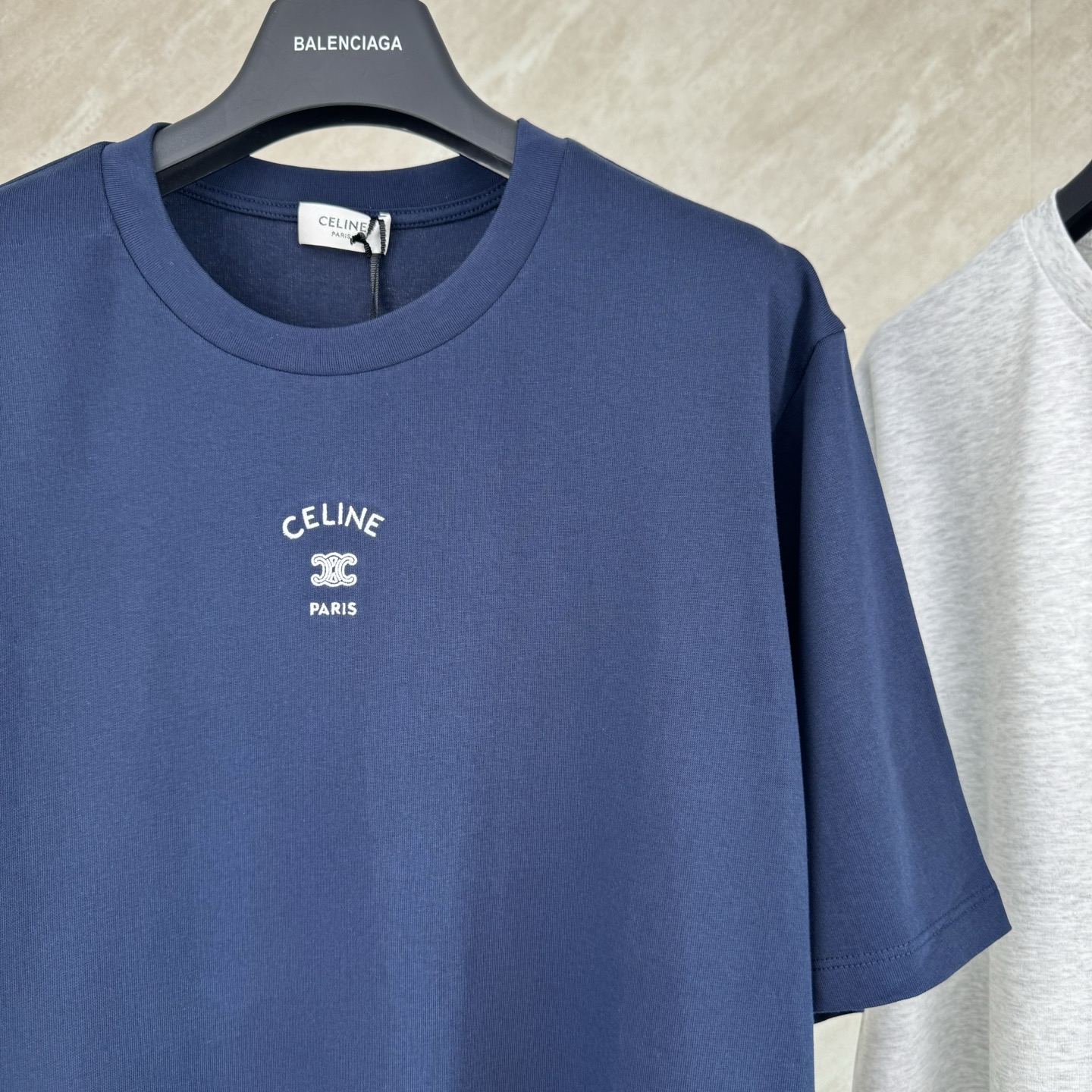 Celine Celine 赛琳 SS26 凯旋门字母标识刺绣短袖T恤