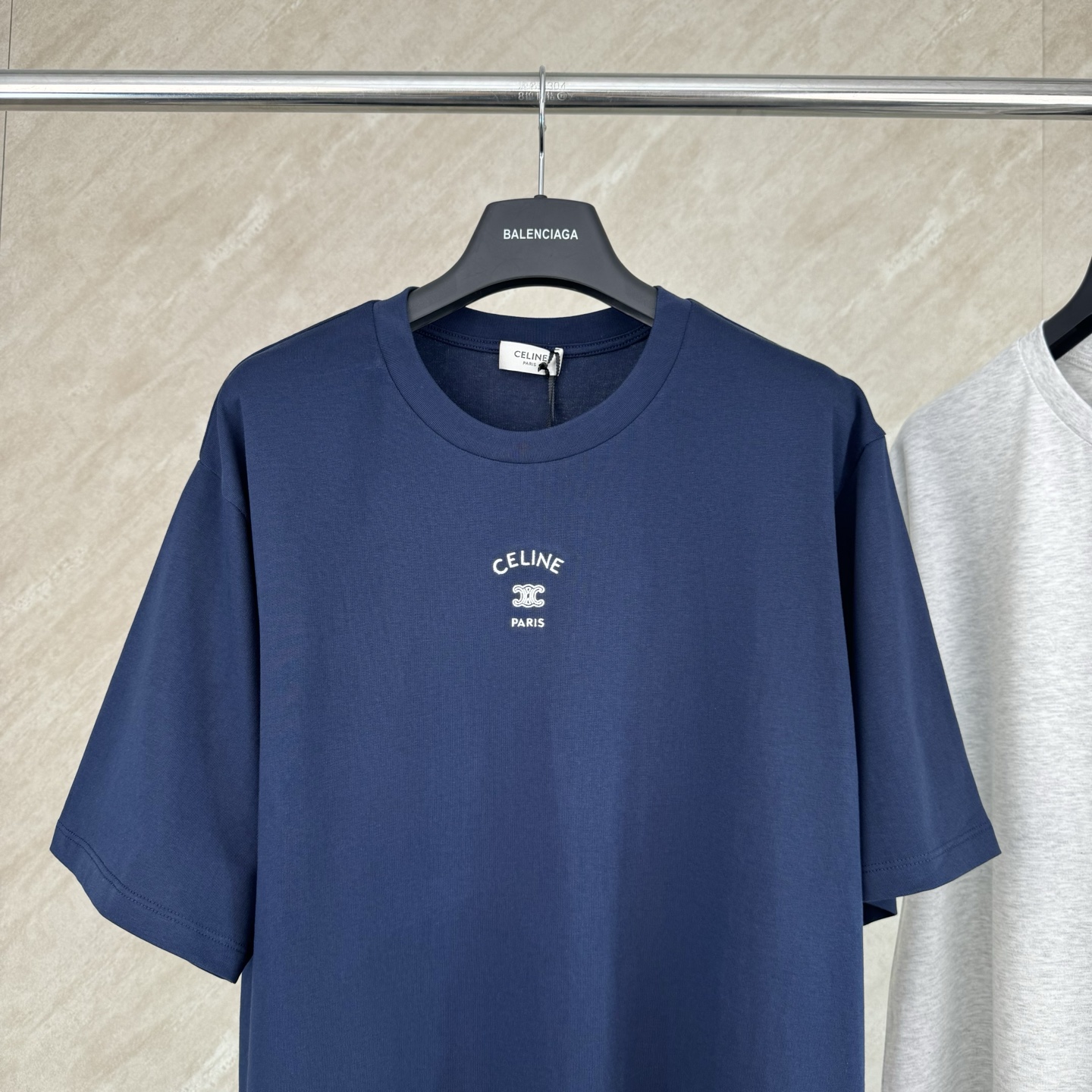 Celine Celine 赛琳 SS26 凯旋门字母标识刺绣短袖T恤