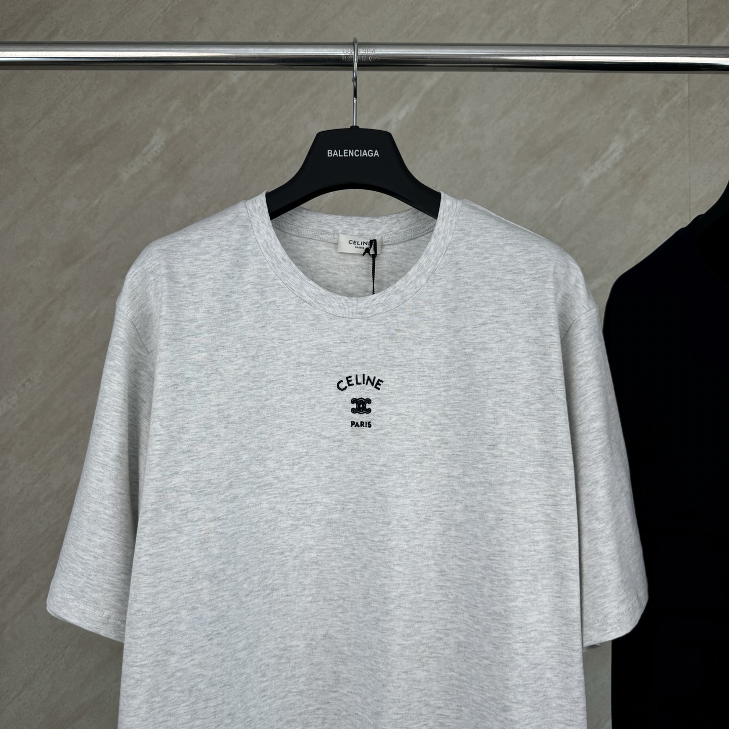 Celine Celine 赛琳 SS26 凯旋门字母标识刺绣短袖T恤