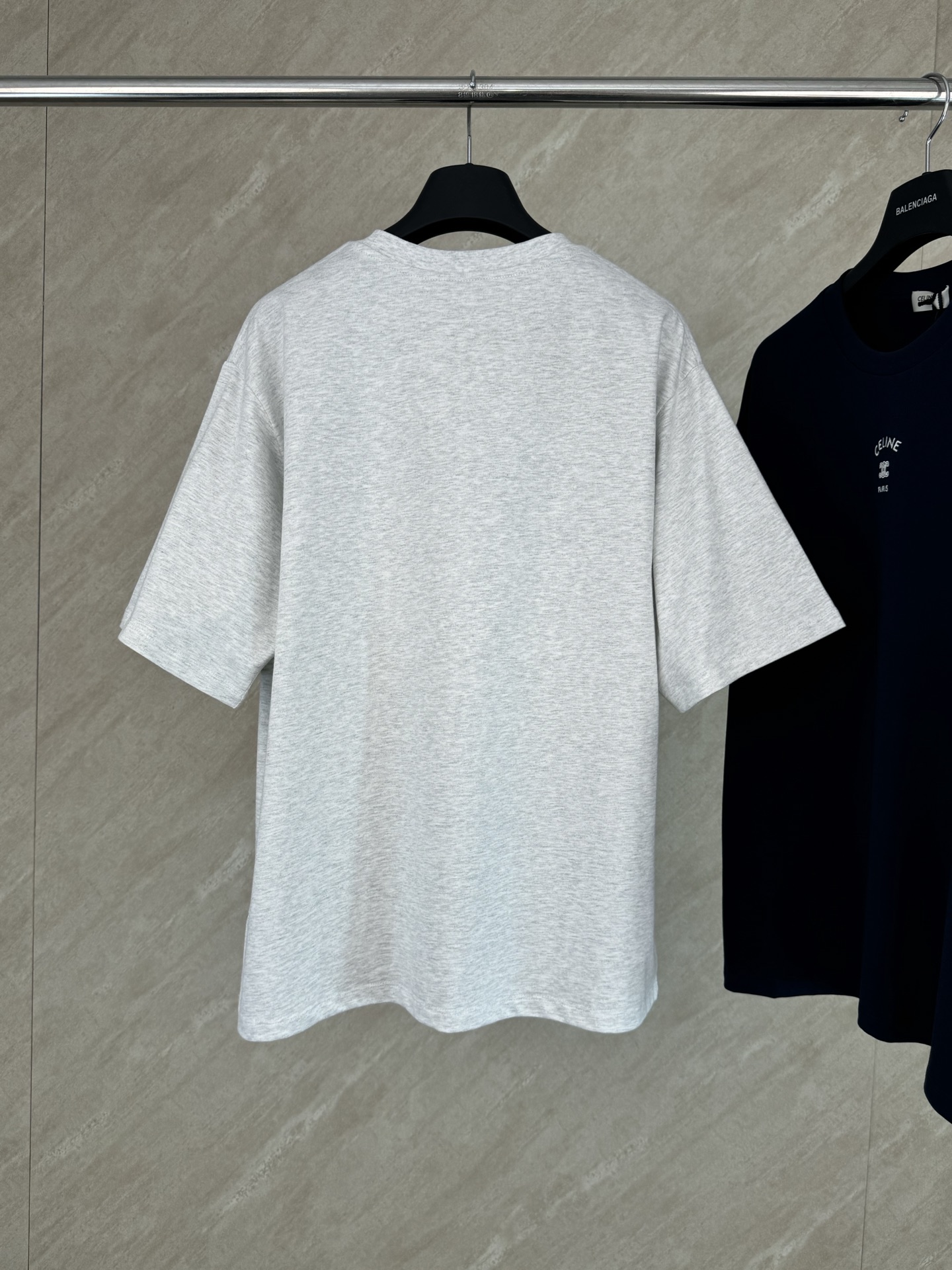 Celine Celine 赛琳 SS26 凯旋门字母标识刺绣短袖T恤