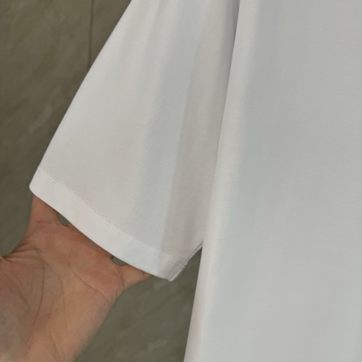 Celine Celine 赛琳 SS26 凯旋门字母标识刺绣短袖T恤