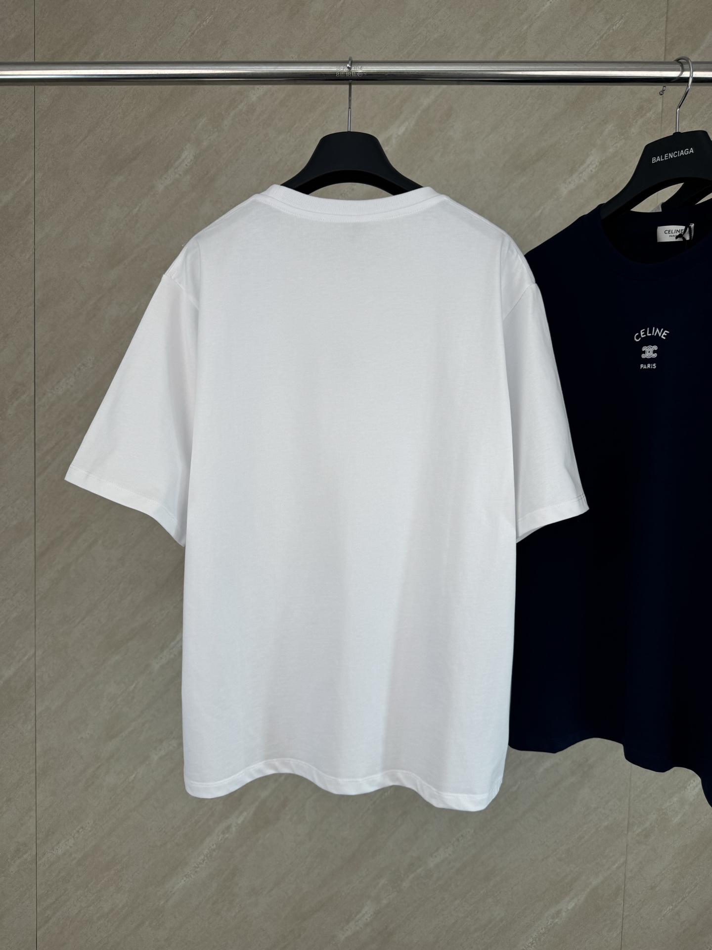 Celine Celine 赛琳 SS26 凯旋门字母标识刺绣短袖T恤
