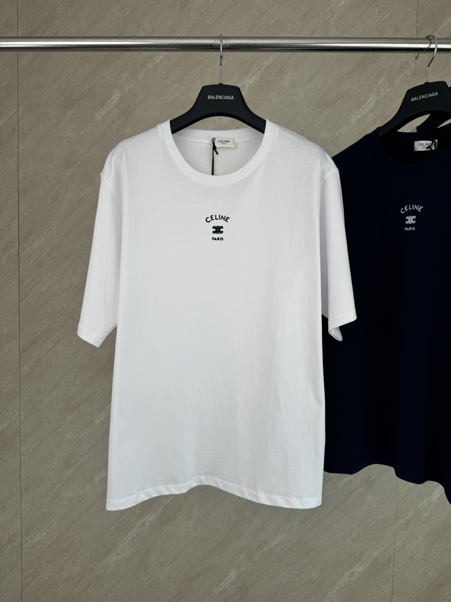 Celine Celine 赛琳 SS26 凯旋门字母标识刺绣短袖T恤