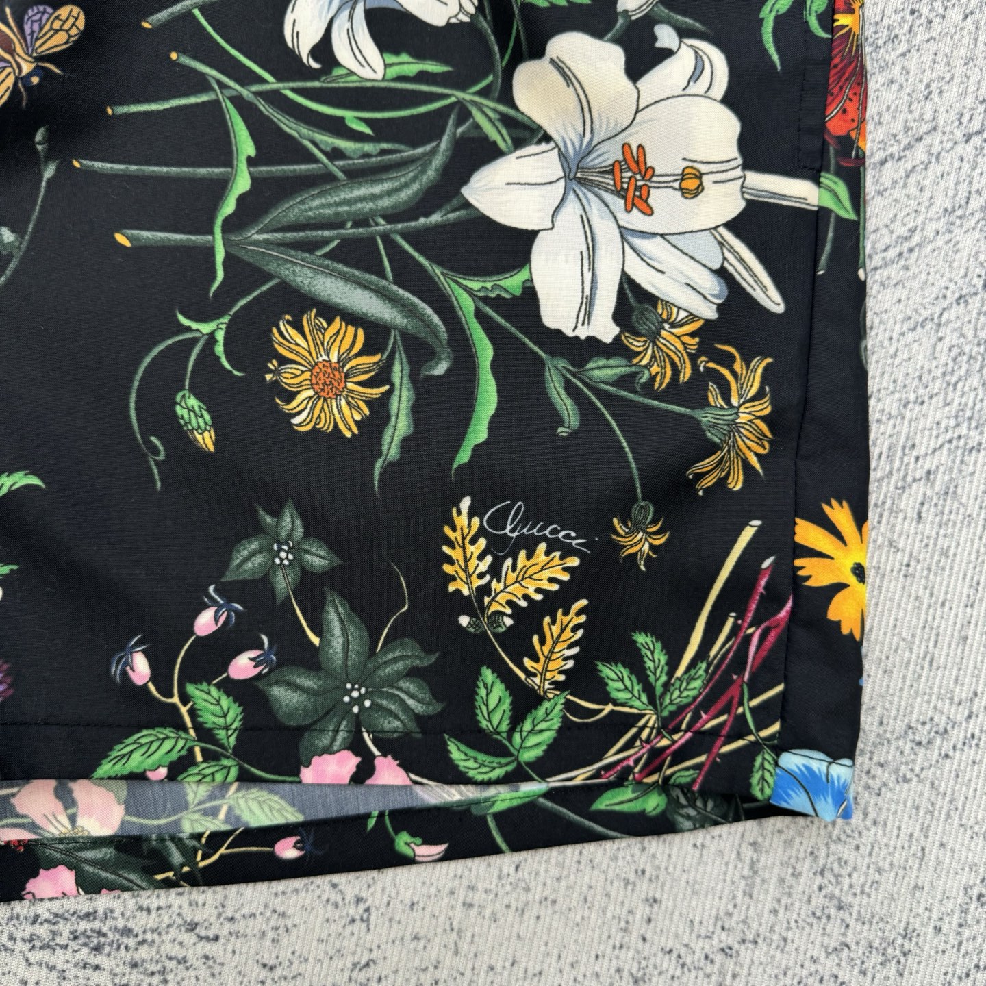 Gucci Gucci 古奇 SS26 春夏新款满印花卉印花府绸度假休闲套装短裤