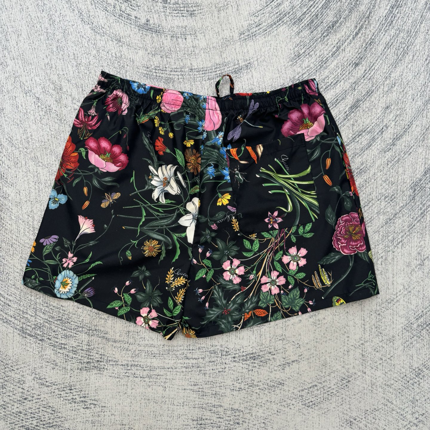Gucci Gucci 古奇 SS26 春夏新款满印花卉印花府绸度假休闲套装短裤