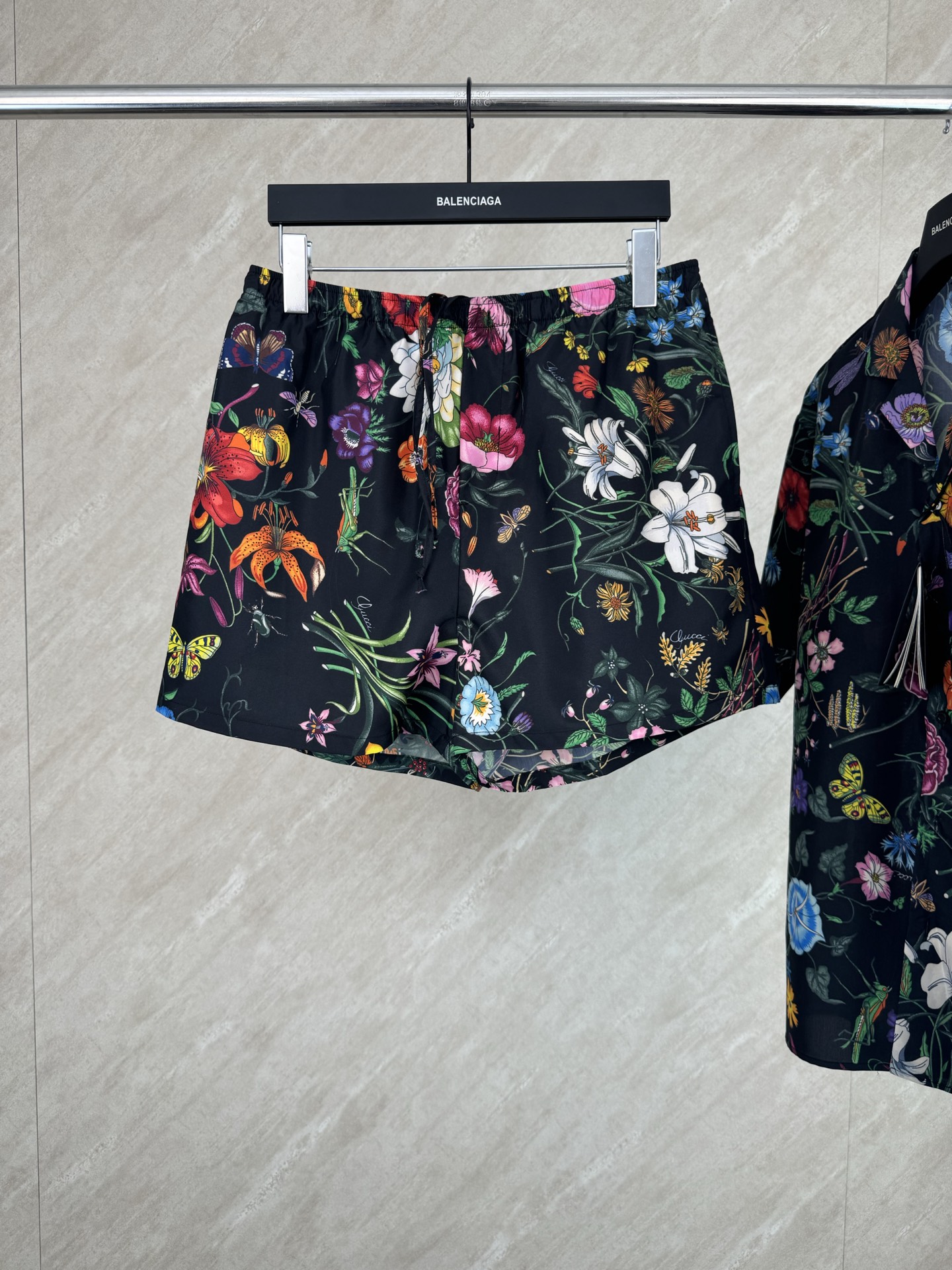 Gucci Gucci 古奇 SS26 春夏新款满印花卉印花府绸度假休闲套装短裤
