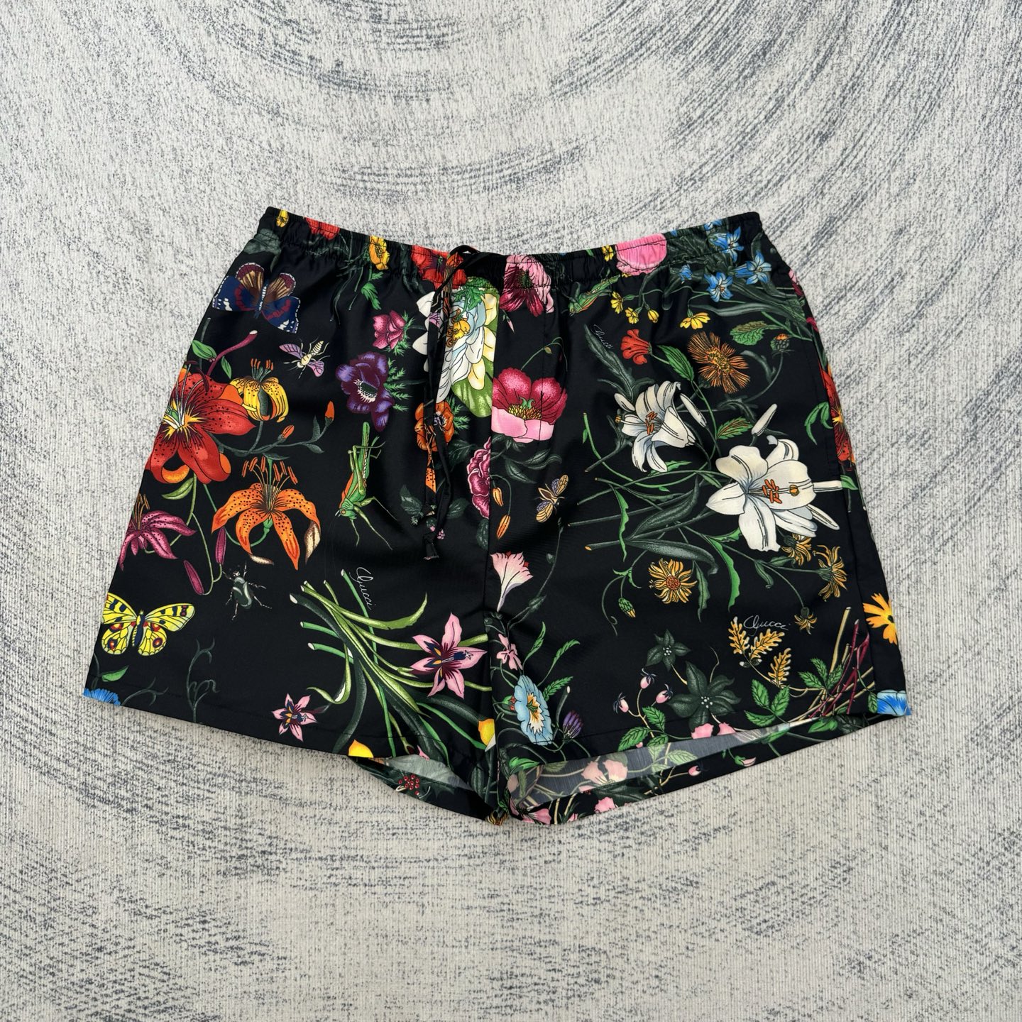 Gucci Gucci 古奇 SS26 春夏新款满印花卉印花府绸度假休闲套装短裤