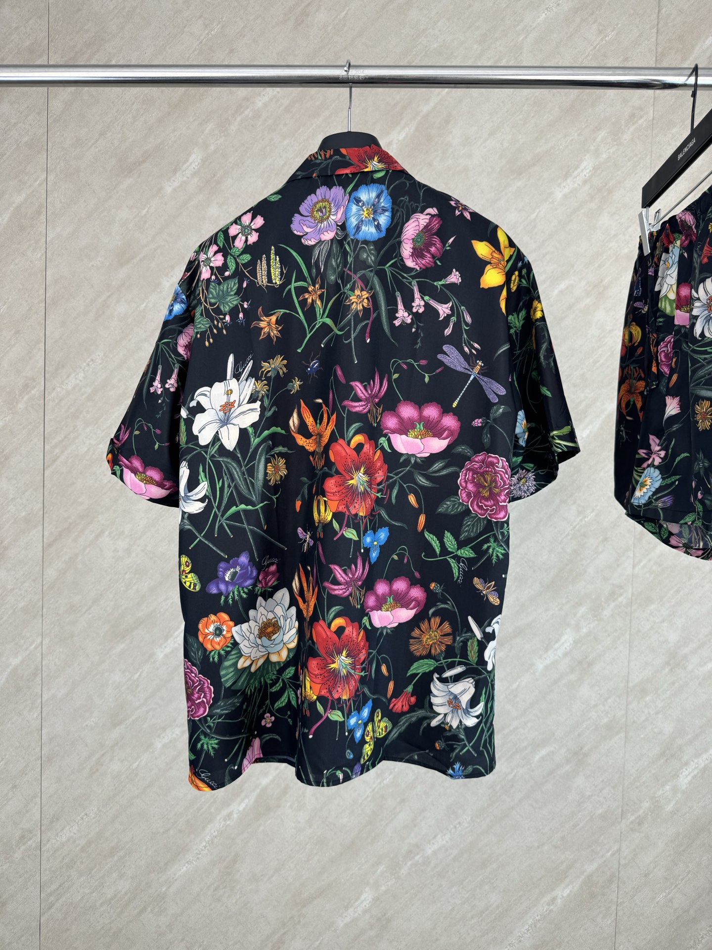 Gucci Gucci 古奇 SS26 春夏新款满印花卉印花府绸度假休闲套装短袖衬衫