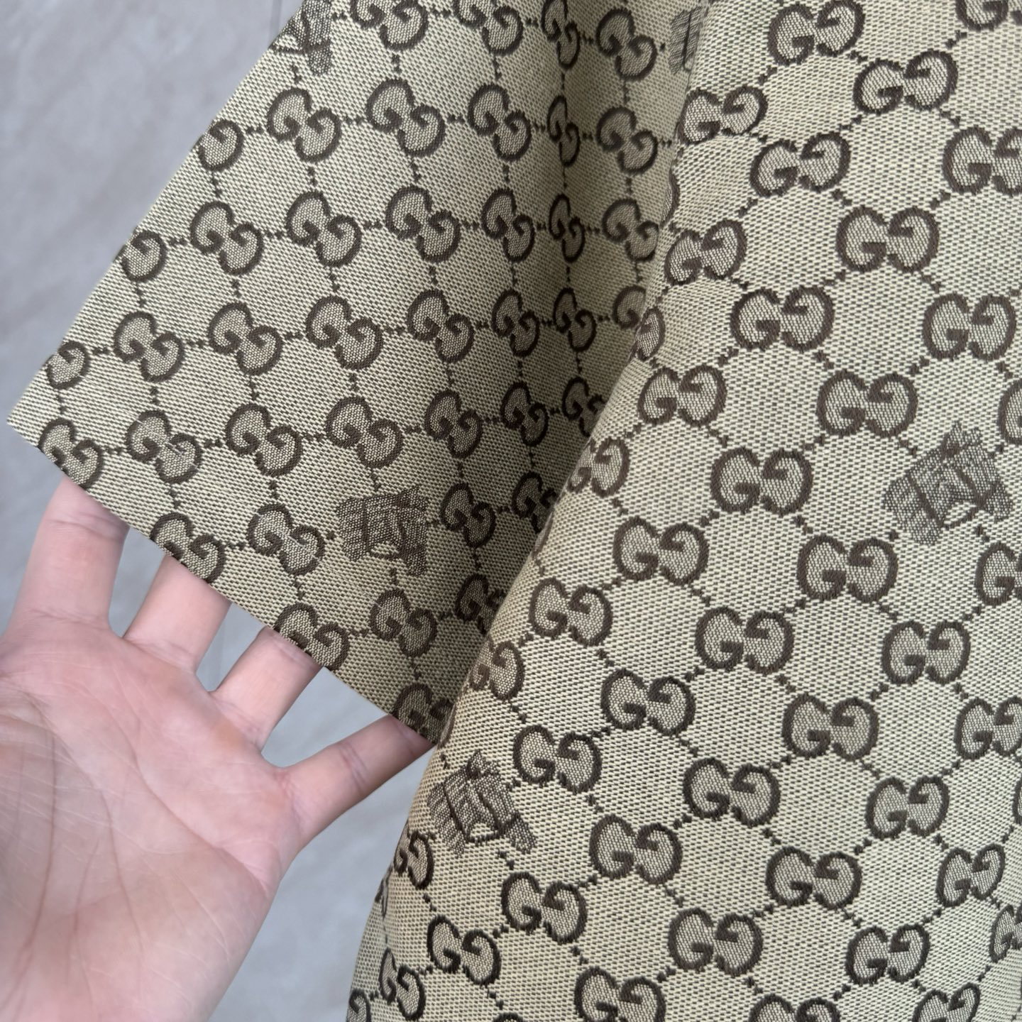 Gucci Gucci 古奇 亚麻混纺马年刺绣短袖衬衫