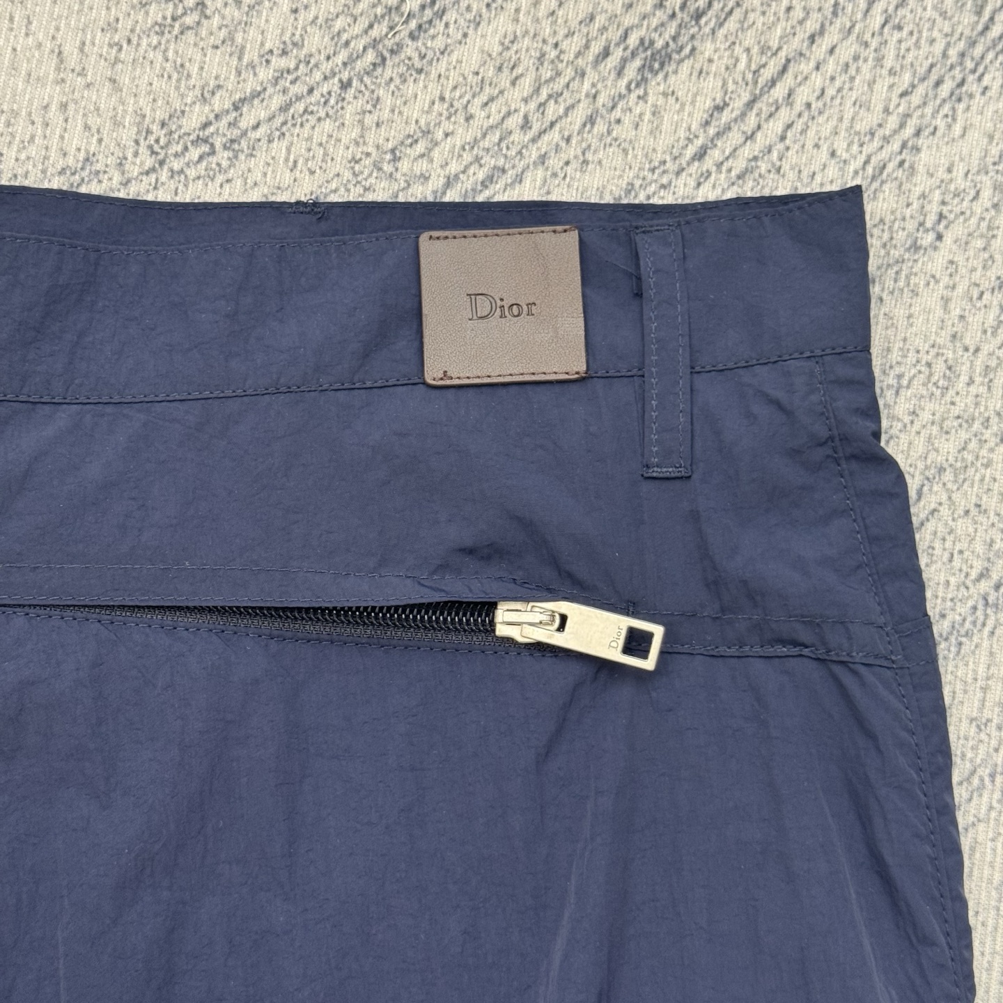Dior Dior 迪奥 SS26 春夏新款纯色梭织休闲短裤
