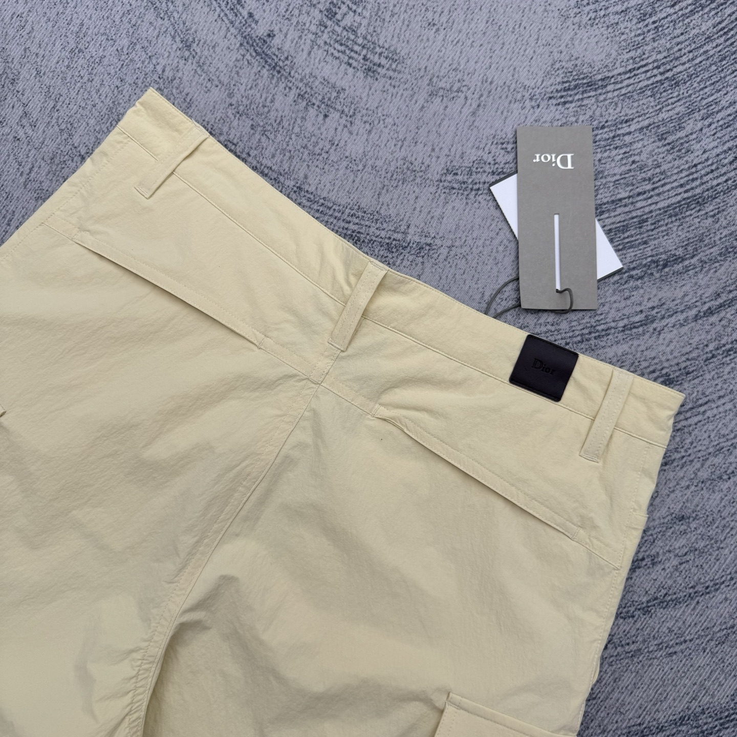Dior Dior 迪奥 SS26 春夏新款纯色梭织休闲短裤