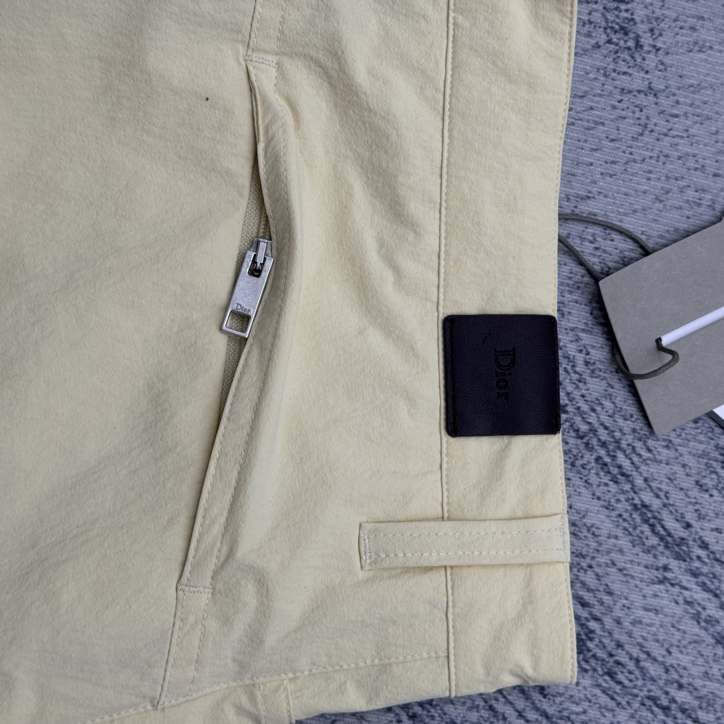 Dior Dior 迪奥 SS26 春夏新款纯色梭织休闲短裤