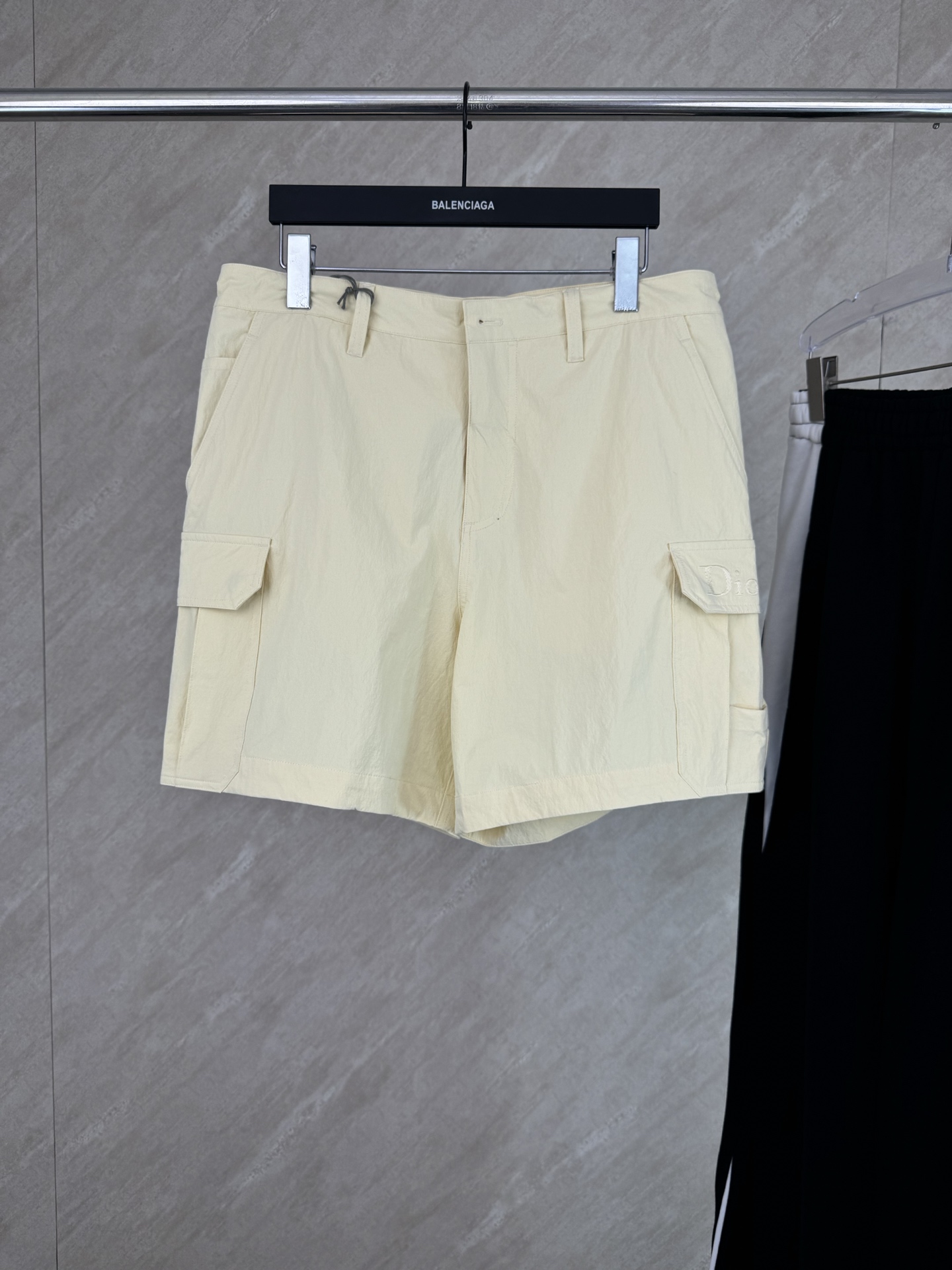 Dior Dior 迪奥 SS26 春夏新款纯色梭织休闲短裤