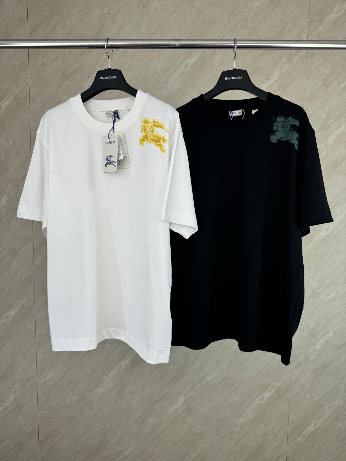 Burberry BURBERRY 巴宝莉 26SS马术骑士印花短袖T恤