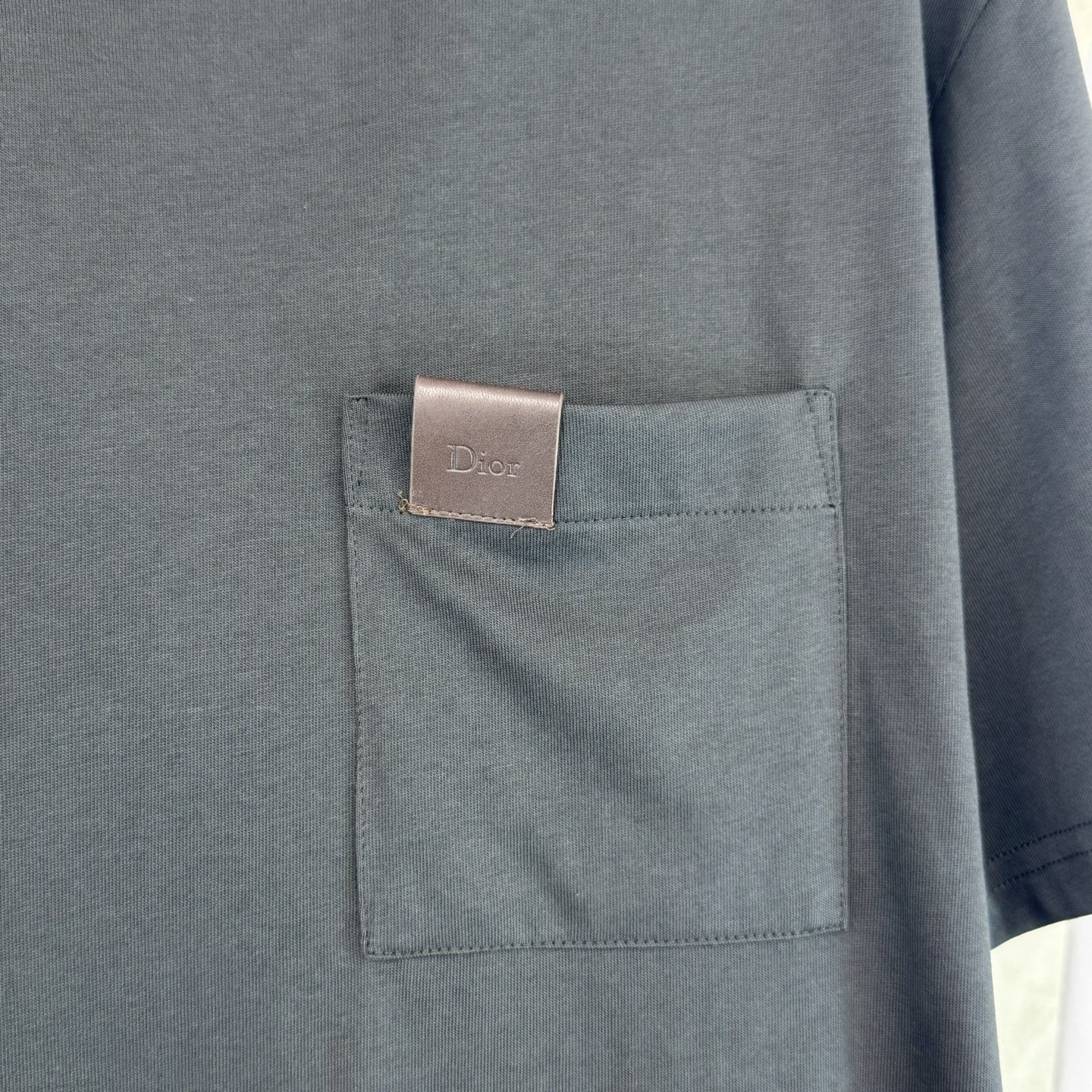 Dior Dior 迪奥 SS26 做旧皮标口袋短袖T恤