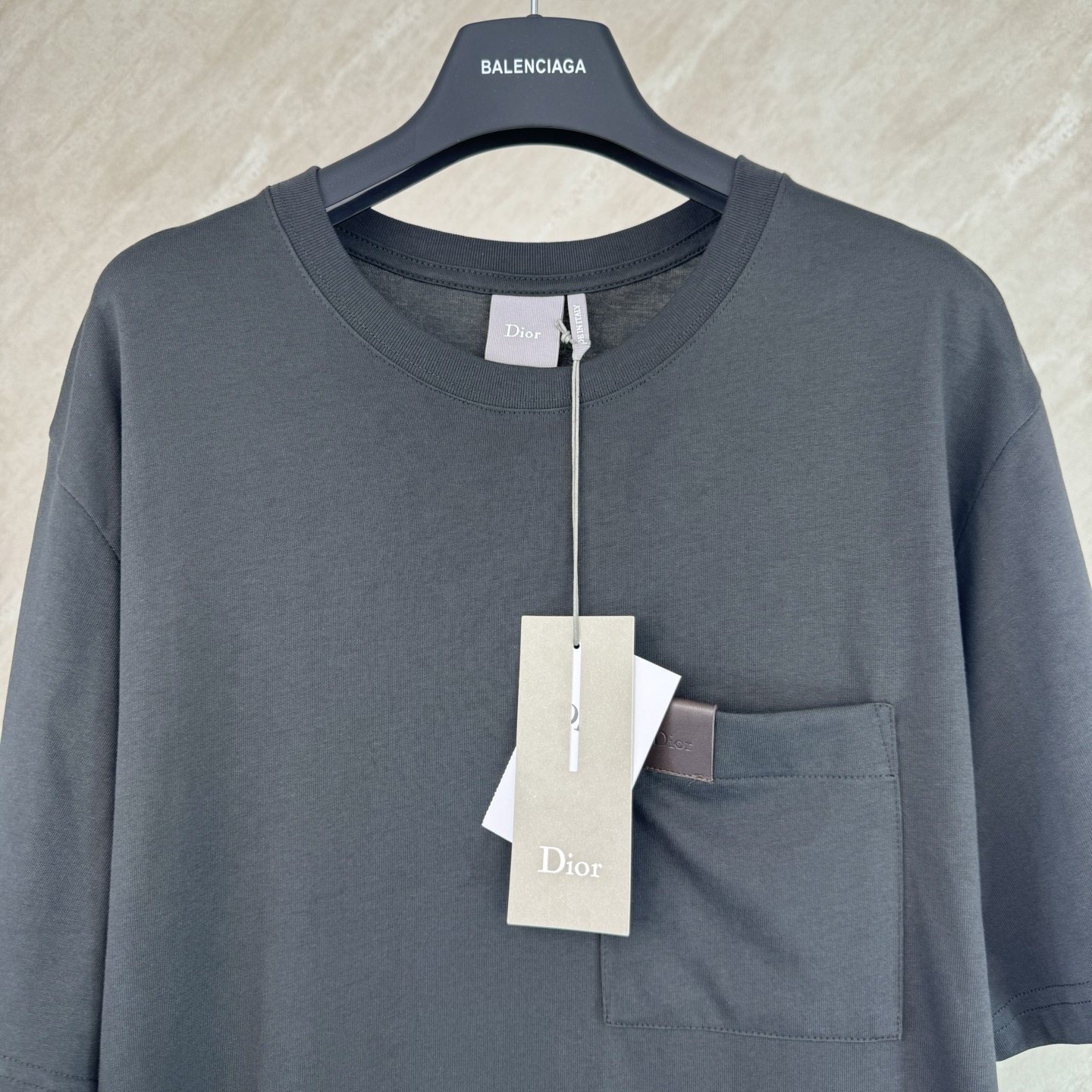 Dior Dior 迪奥 SS26 做旧皮标口袋短袖T恤