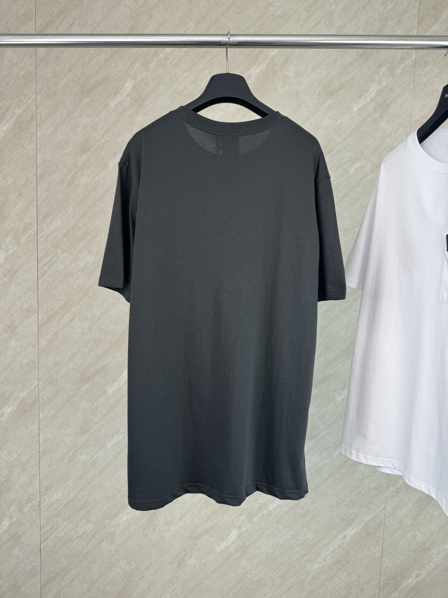 Dior Dior 迪奥 SS26 做旧皮标口袋短袖T恤