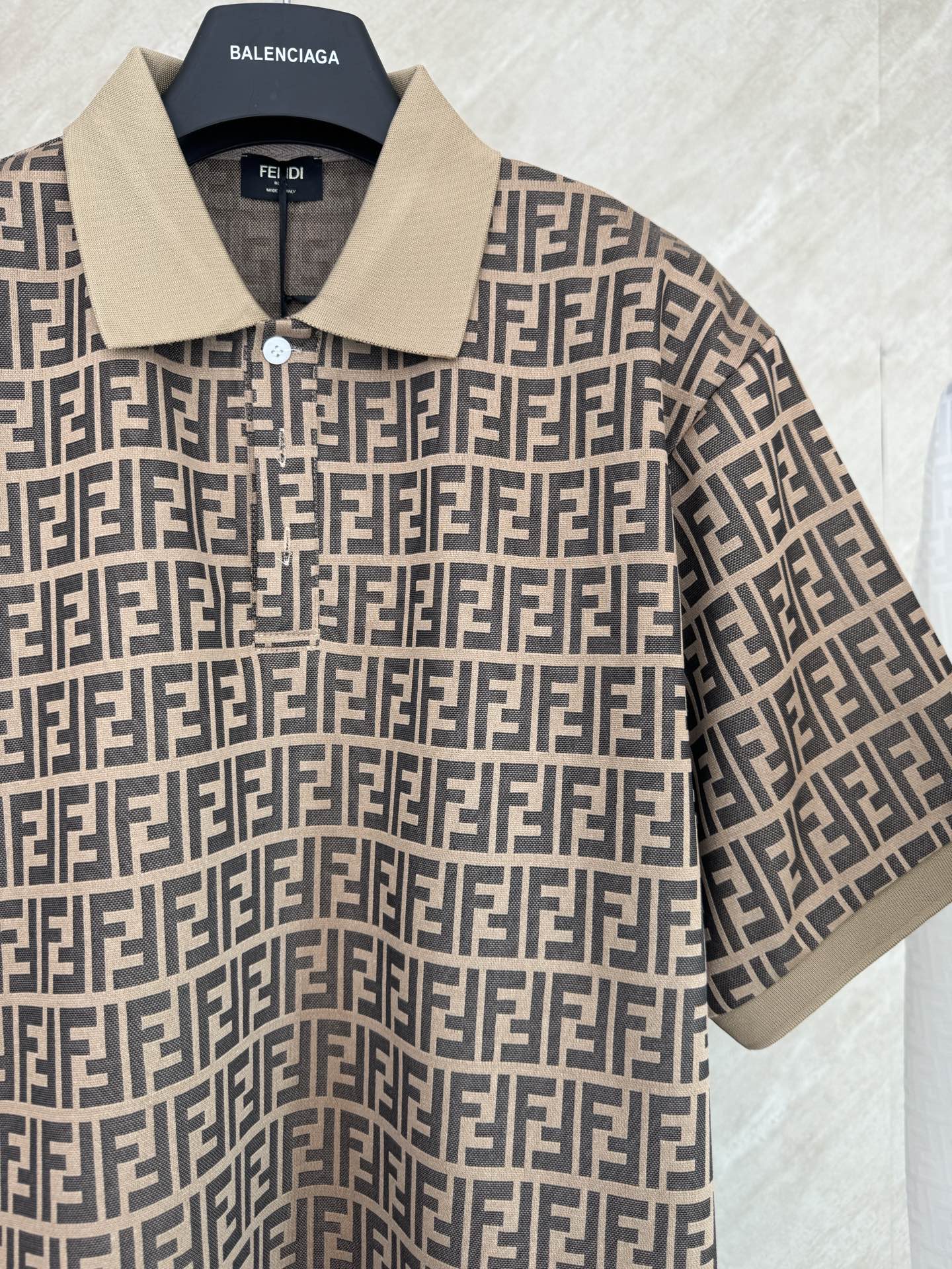 Fendi FENDI 芬迪 26ss 新品春夏满印提花翻领短袖POLO衫