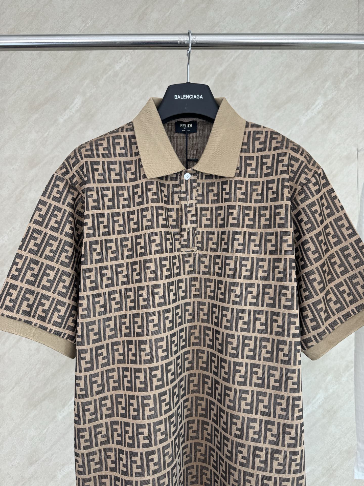 Fendi FENDI 芬迪 26ss 新品春夏满印提花翻领短袖POLO衫