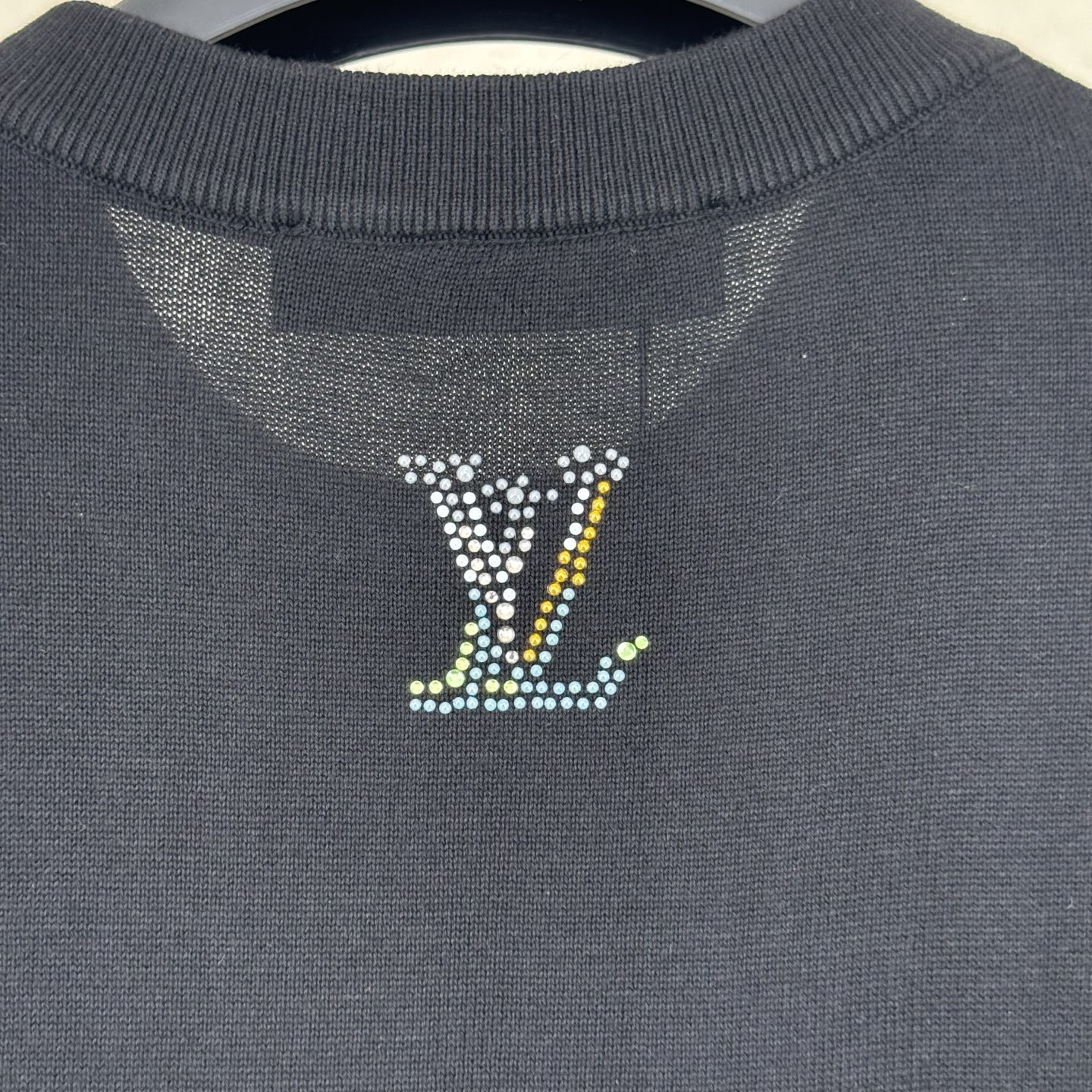 Louis Vuitton 1v SS26 Monogram花卉图案烫钻短袖T恤