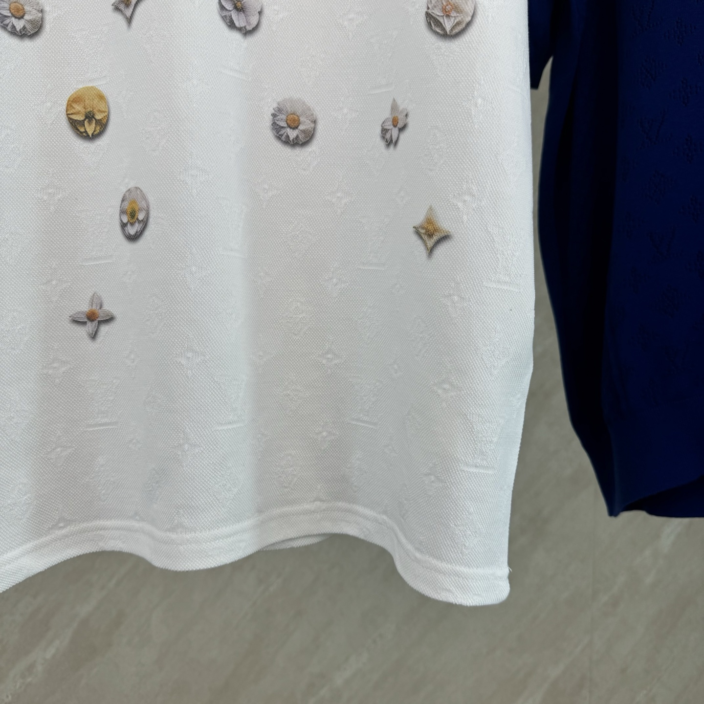 Louis Vuitton 1v SS26 Monogram提花雏菊满印短袖T恤