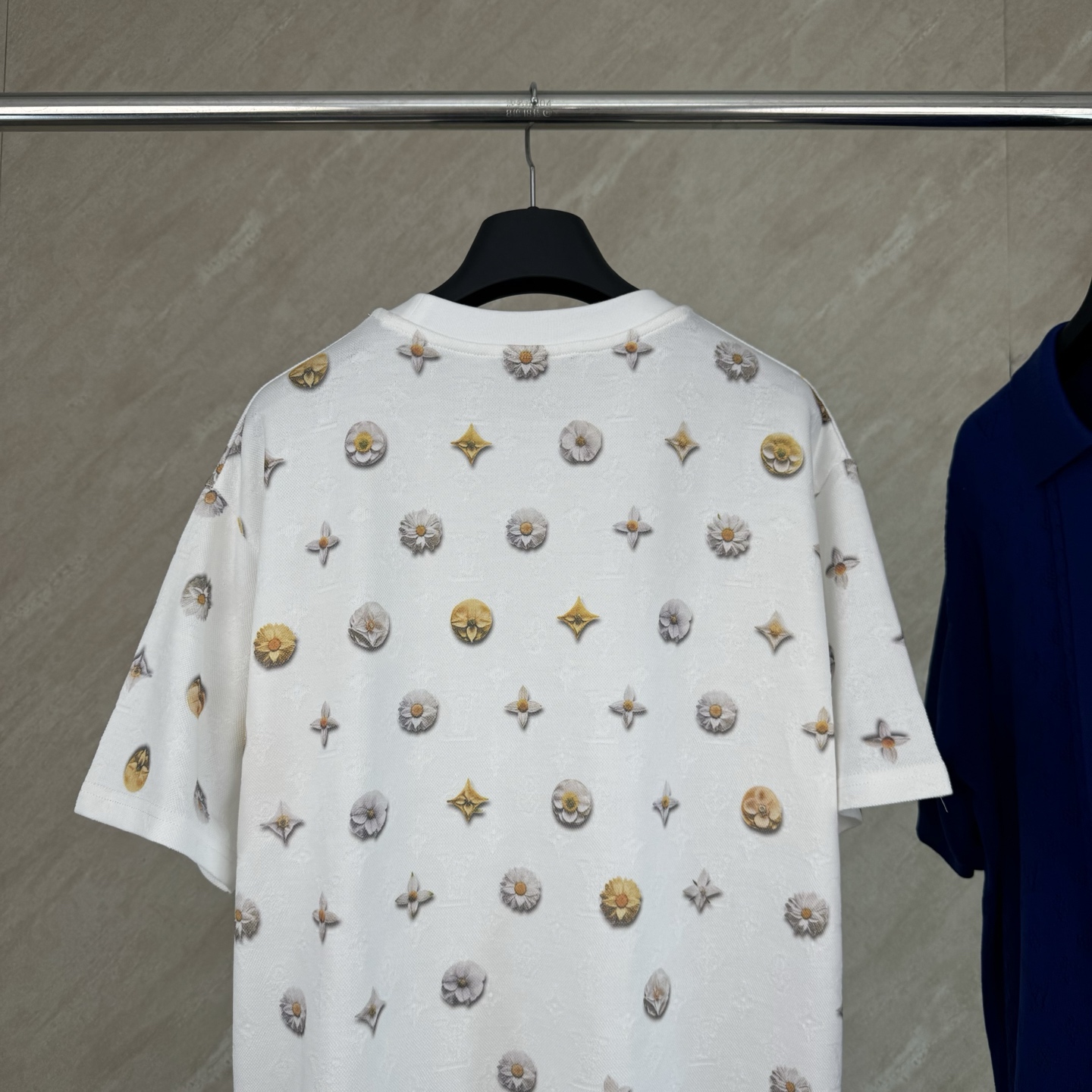 Louis Vuitton 1v SS26 Monogram提花雏菊满印短袖T恤
