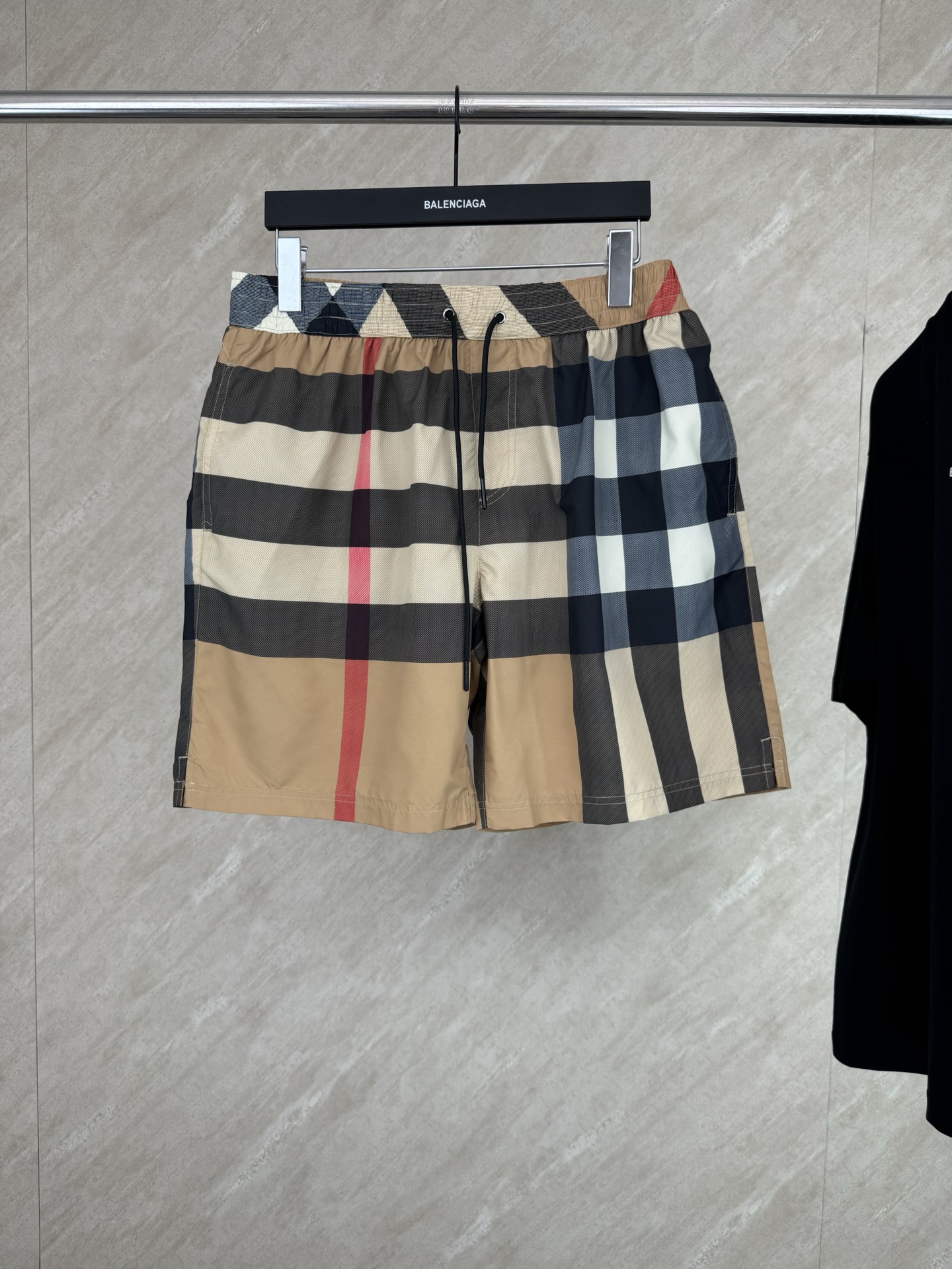 Burberry Burberry 巴宝莉 25SS春夏新款 格纹短裤