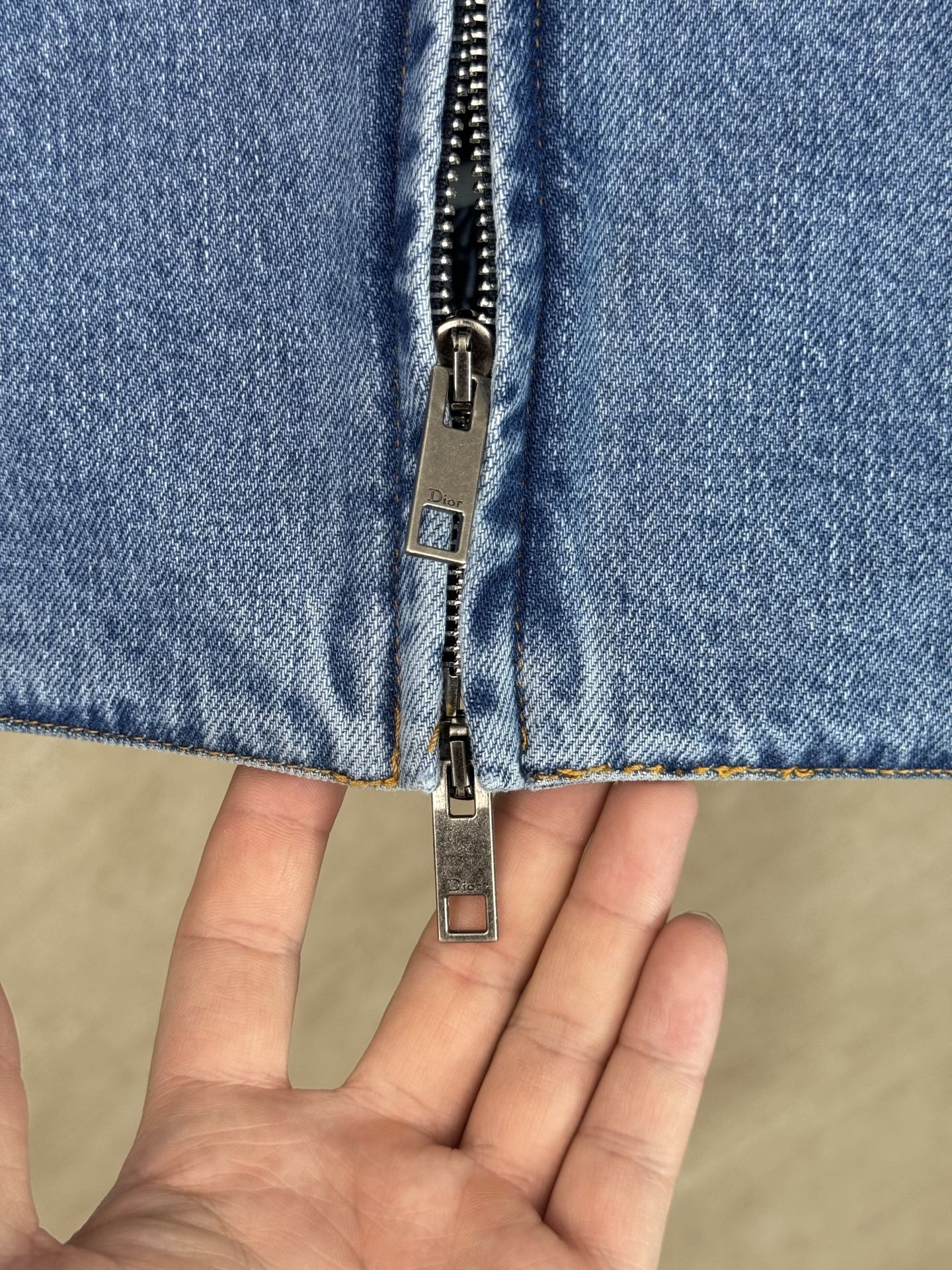 Dior Dior 迪奥 字母标识刺绣水洗牛仔拉链外套