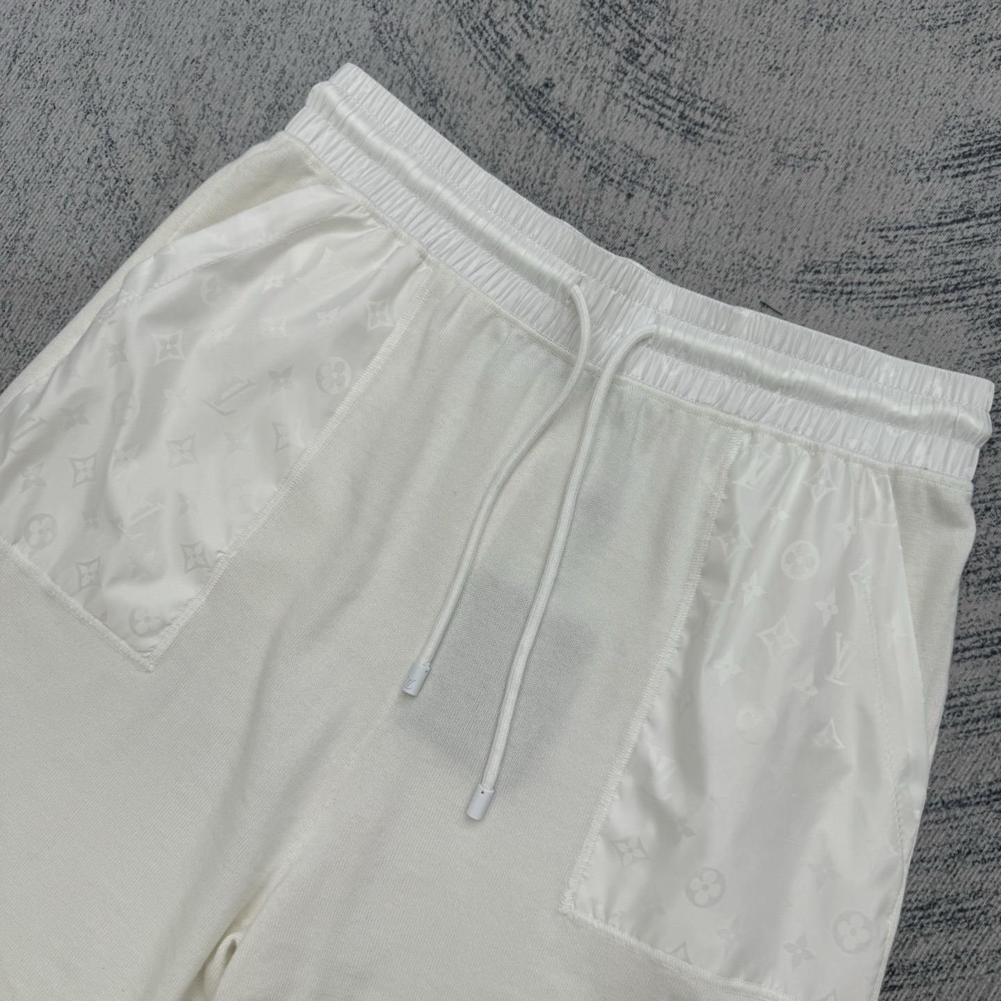 Louis Vuitton 1v SS26 春夏新款 Monogram尼龙口袋针织短裤