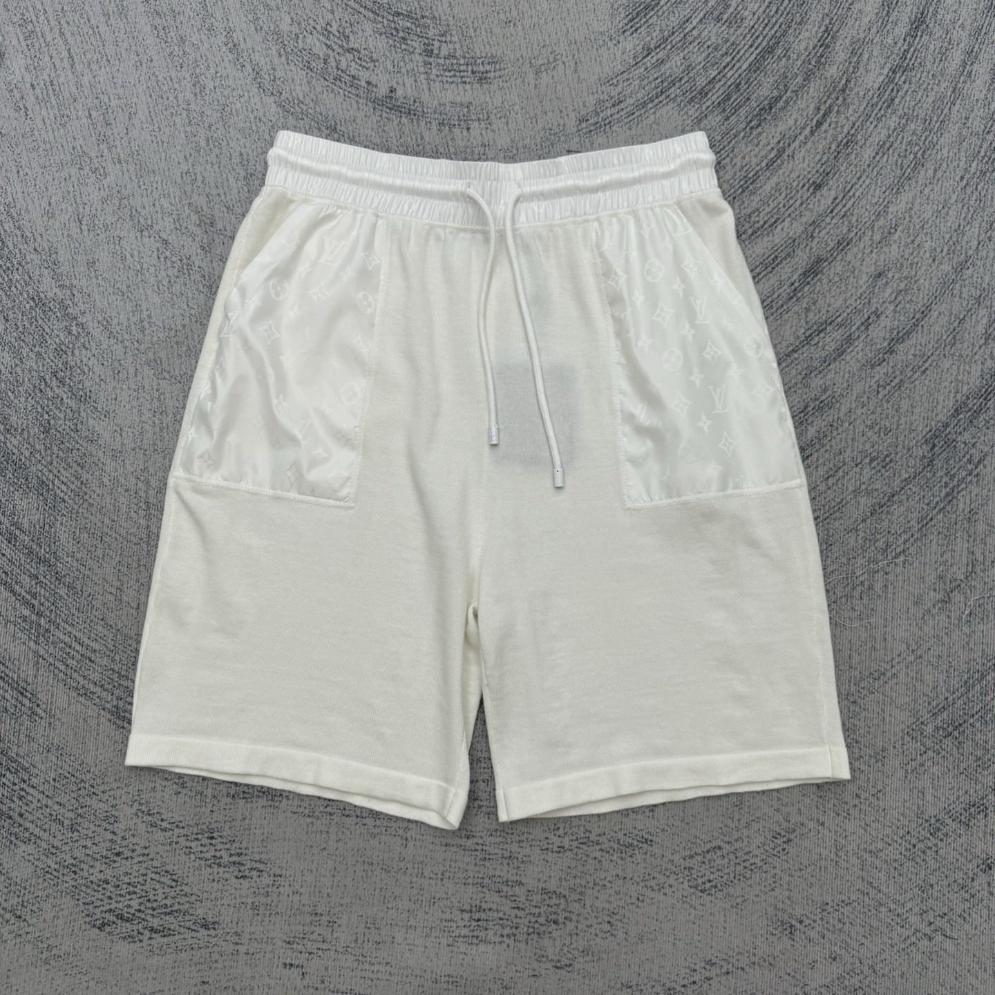 Louis Vuitton 1v SS26 春夏新款 Monogram尼龙口袋针织短裤