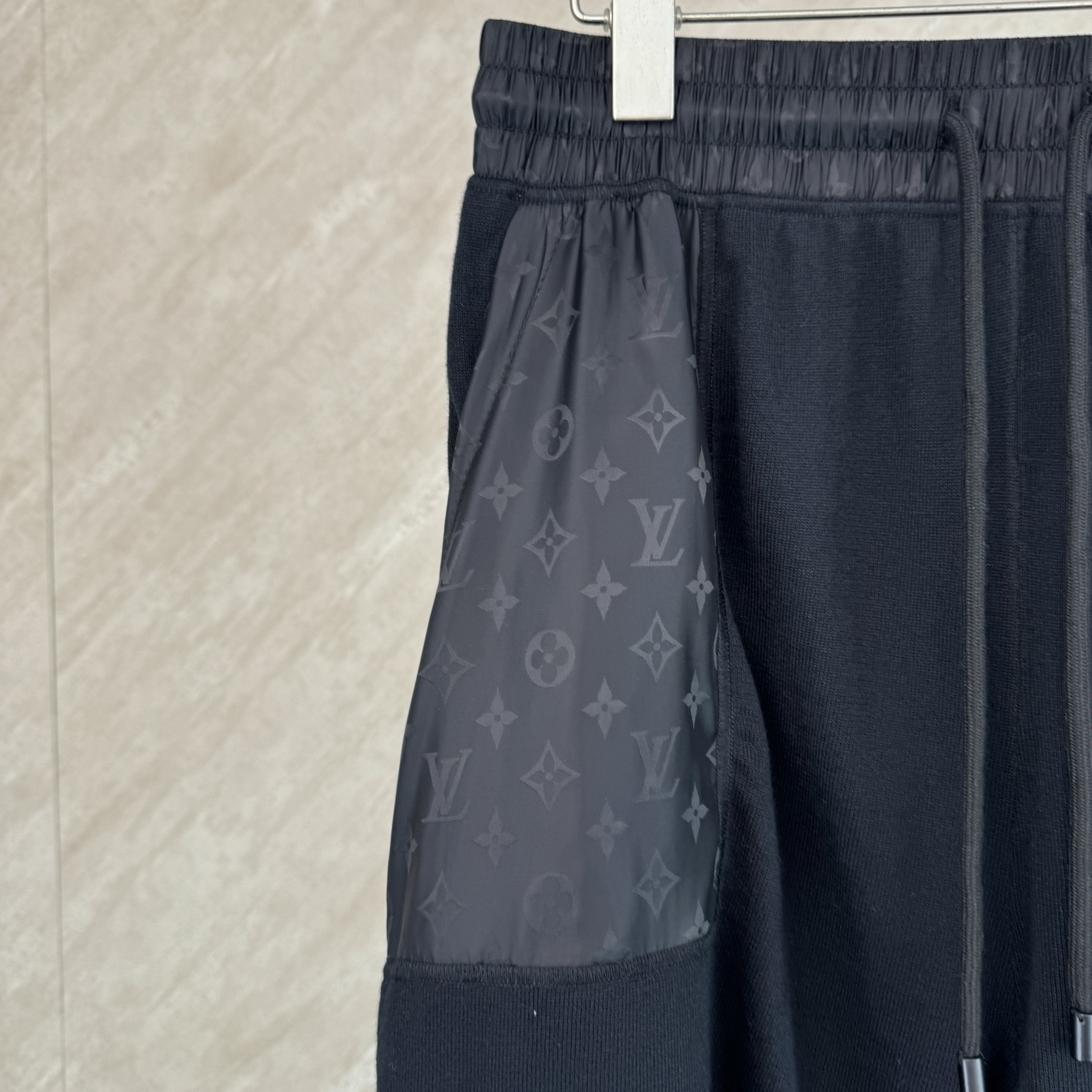Louis Vuitton 1v SS26 春夏新款 Monogram尼龙口袋针织短裤