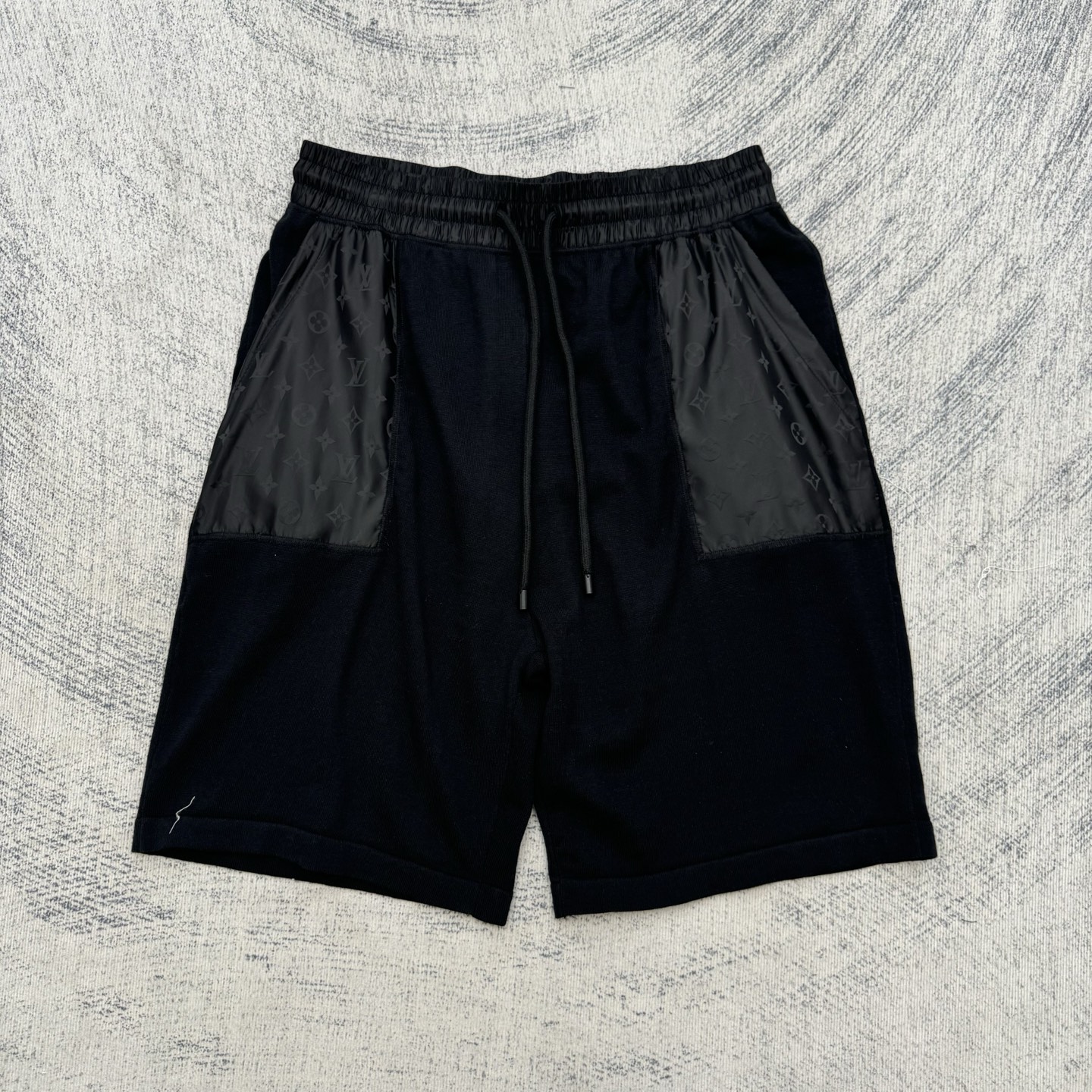 Louis Vuitton 1v SS26 春夏新款 Monogram尼龙口袋针织短裤