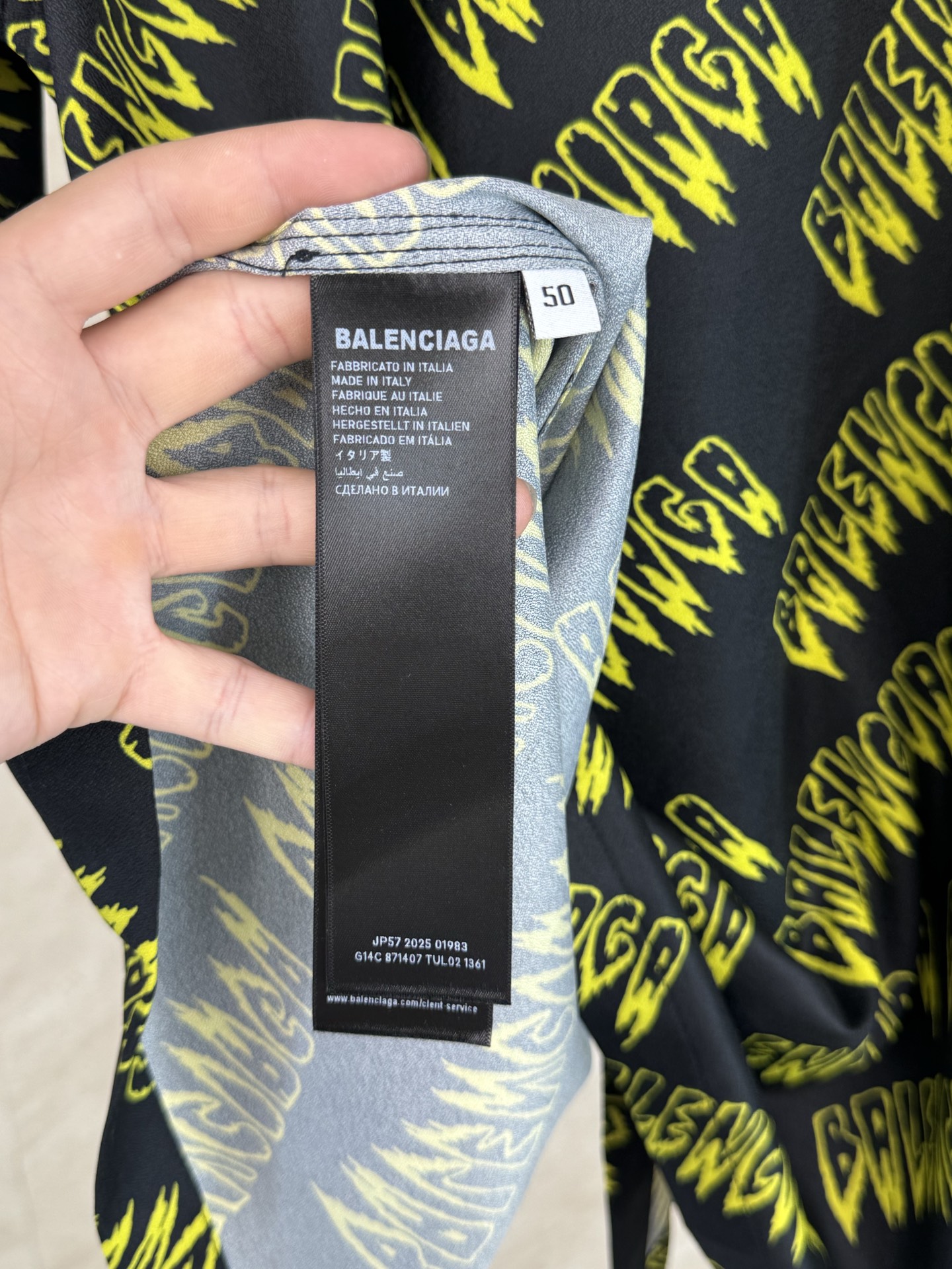Balenciaga Balenciaga 巴黎世家 26SS 满印涂鸦字母短袖衬衫