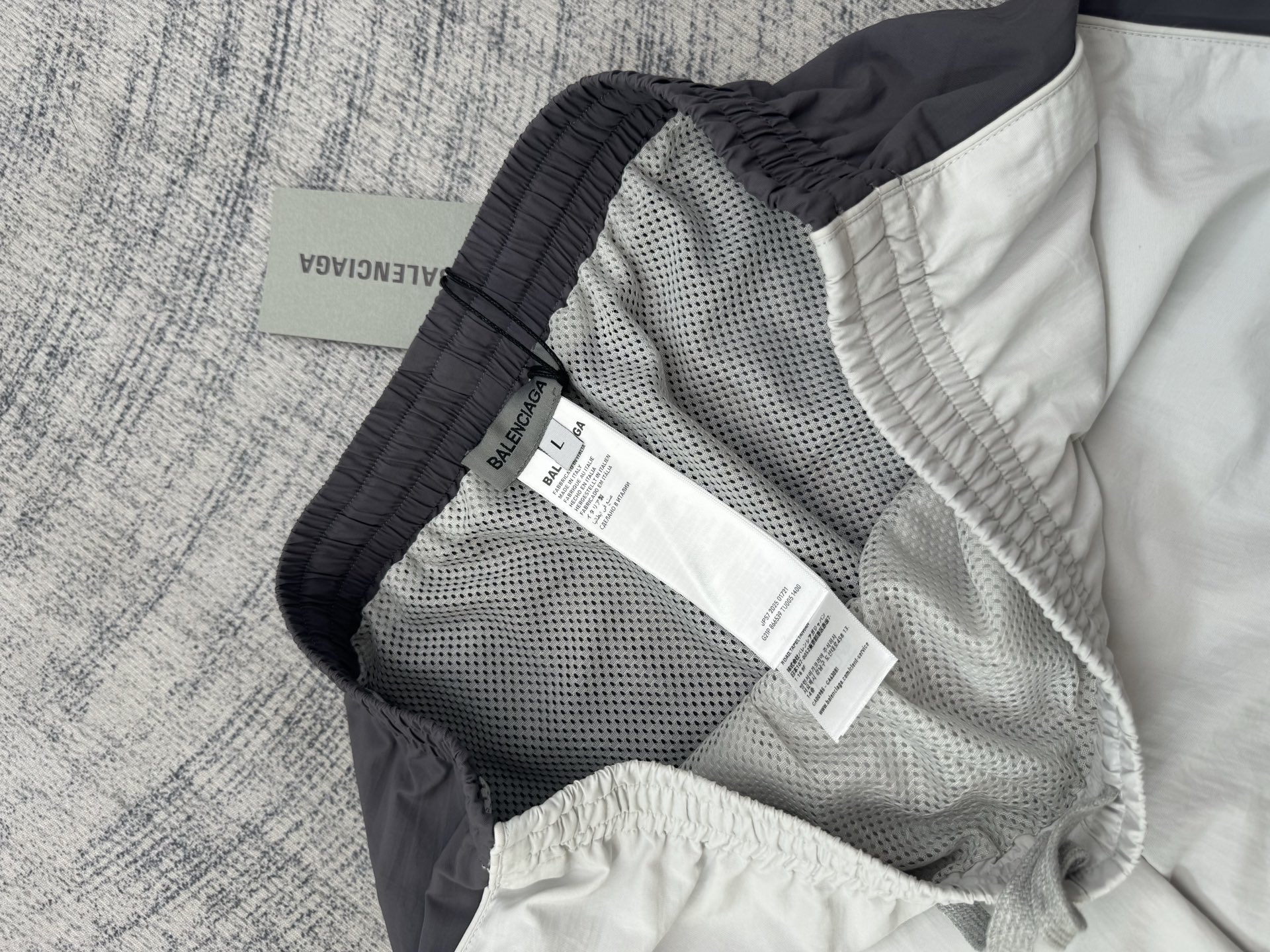 Balenciaga Balancinga 巴黎世家 26SS 拼色圆环刺绣休闲短裤