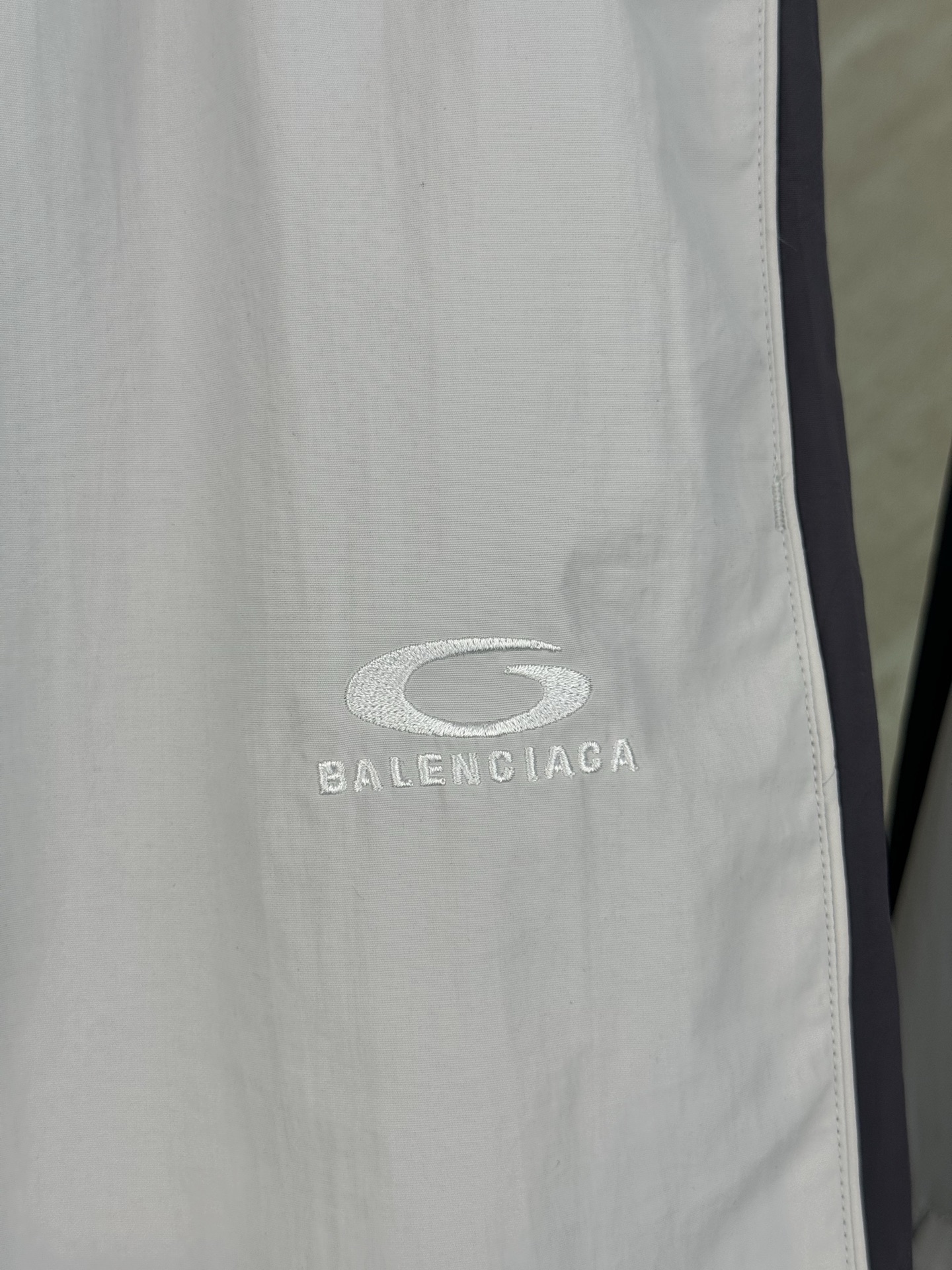 Balenciaga Balancinga 巴黎世家 26SS 拼色圆环刺绣休闲短裤