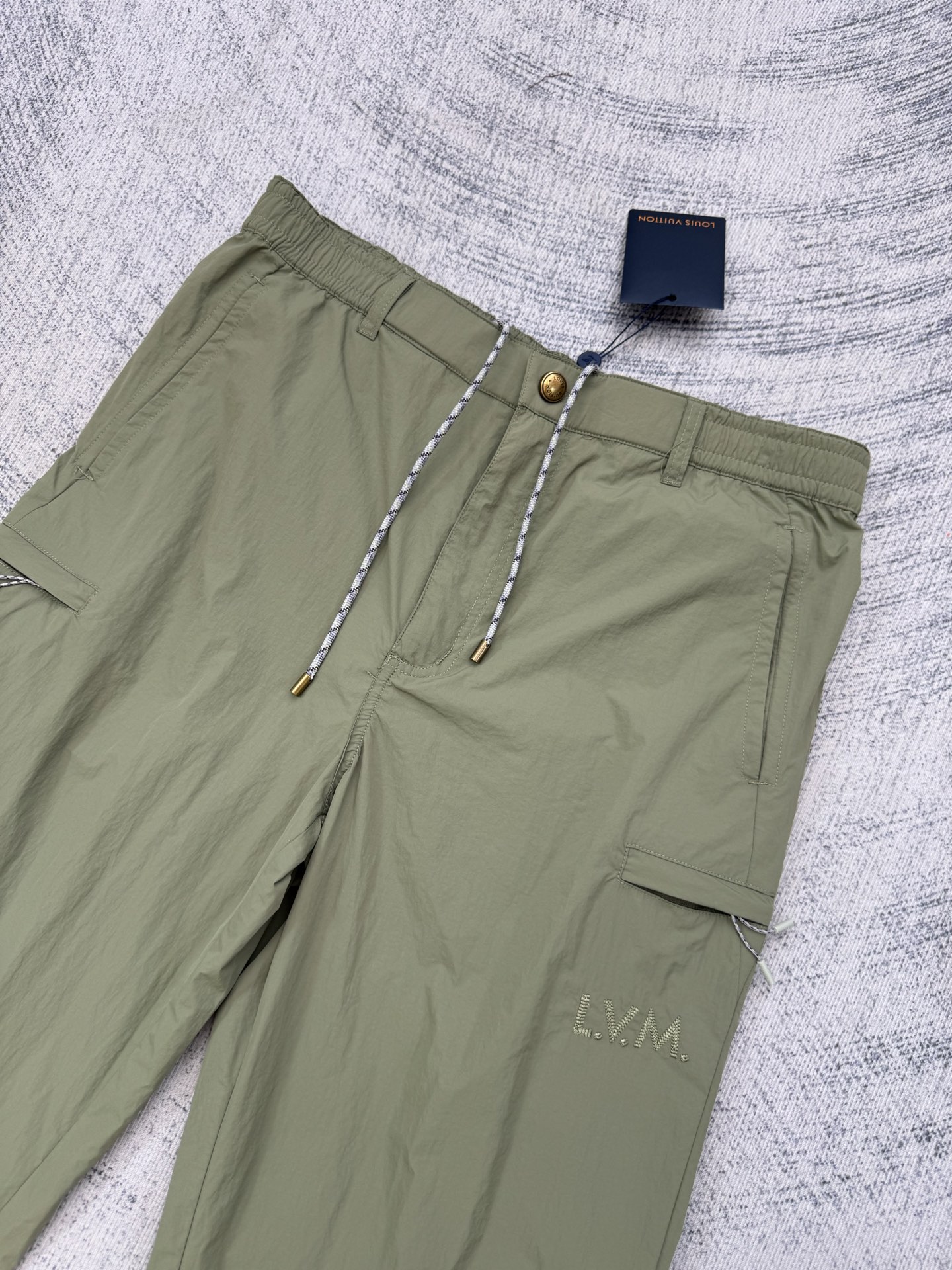 Louis Vuitton 1v SS26 纯色直筒登山工装休闲长裤