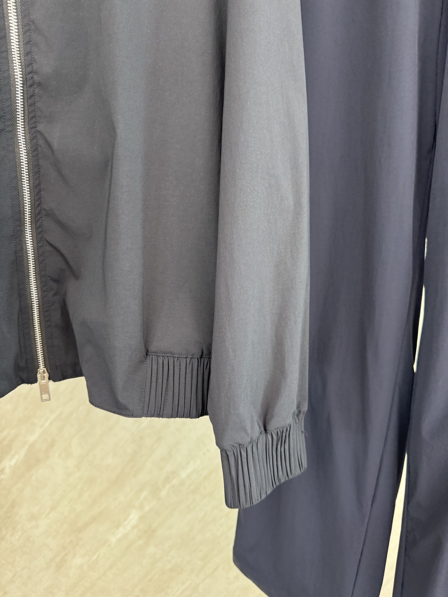 Dior Dior 迪奥 SS26 蒙田大道字母标识刺绣立领拉链夹克尼龙外套