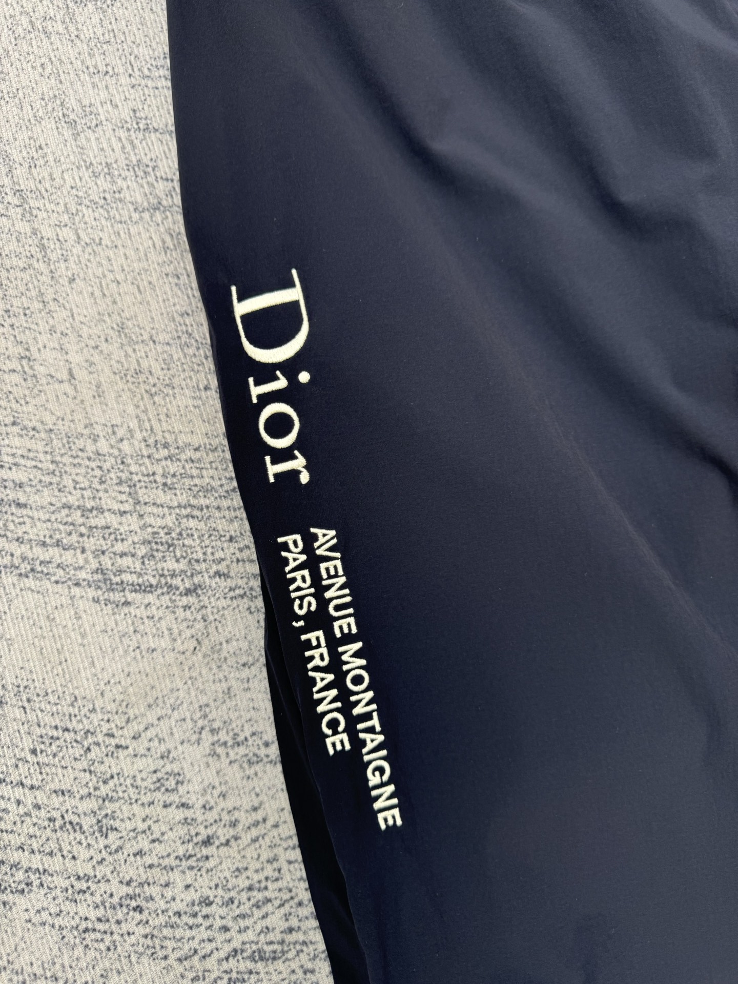 Dior Dior 迪奥 SS26 蒙田大道字母标识刺绣立领拉链夹克尼龙长裤
