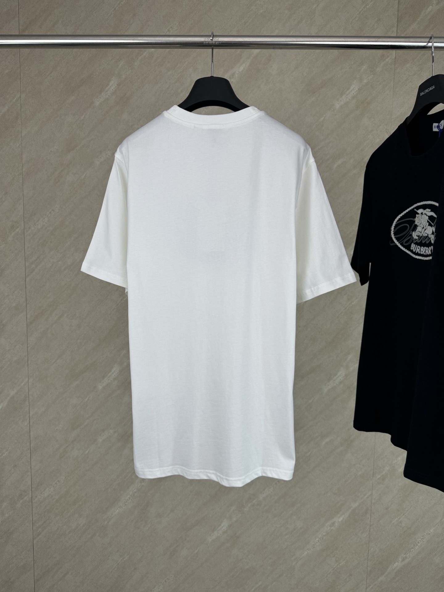 Burberry Burberry 巴宝莉 26ss新款植绒徽标骑士印章短袖T恤