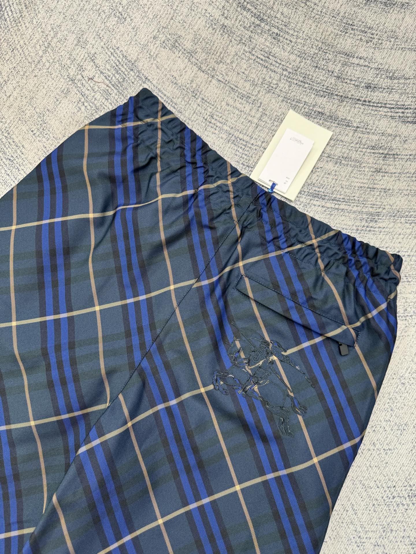 Burberry Burberry 巴宝莉 格纹松紧腰马术贴布绣短裤