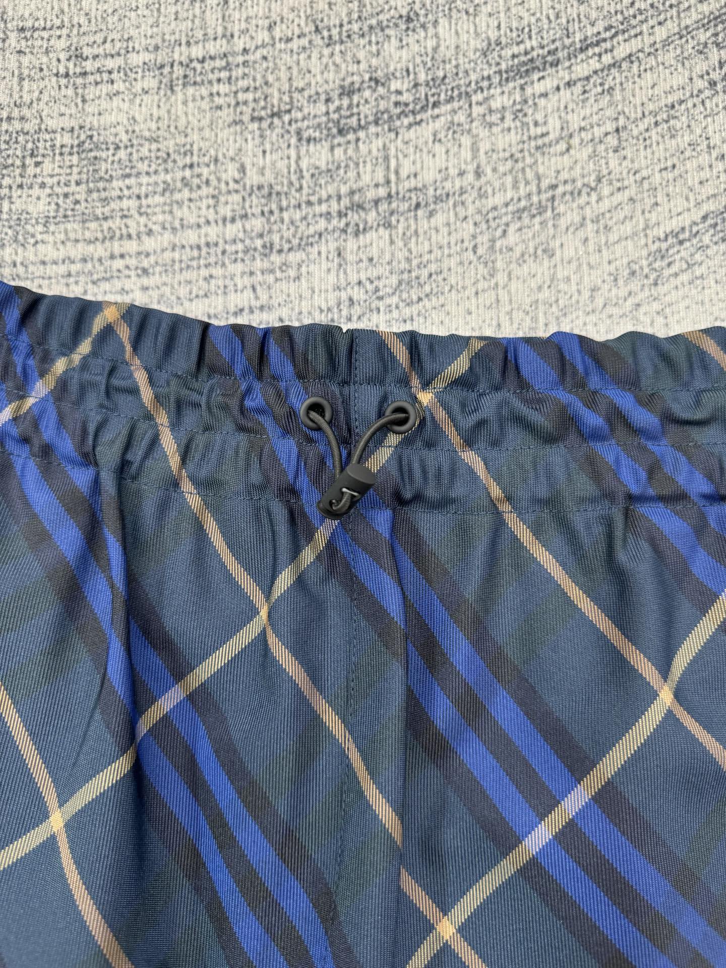 Burberry Burberry 巴宝莉 格纹松紧腰马术贴布绣短裤