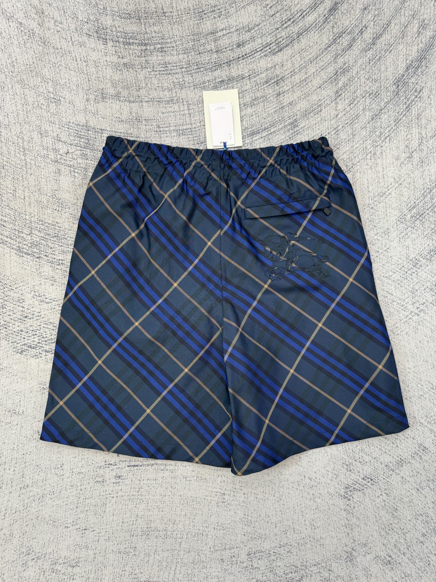 Burberry Burberry 巴宝莉 格纹松紧腰马术贴布绣短裤