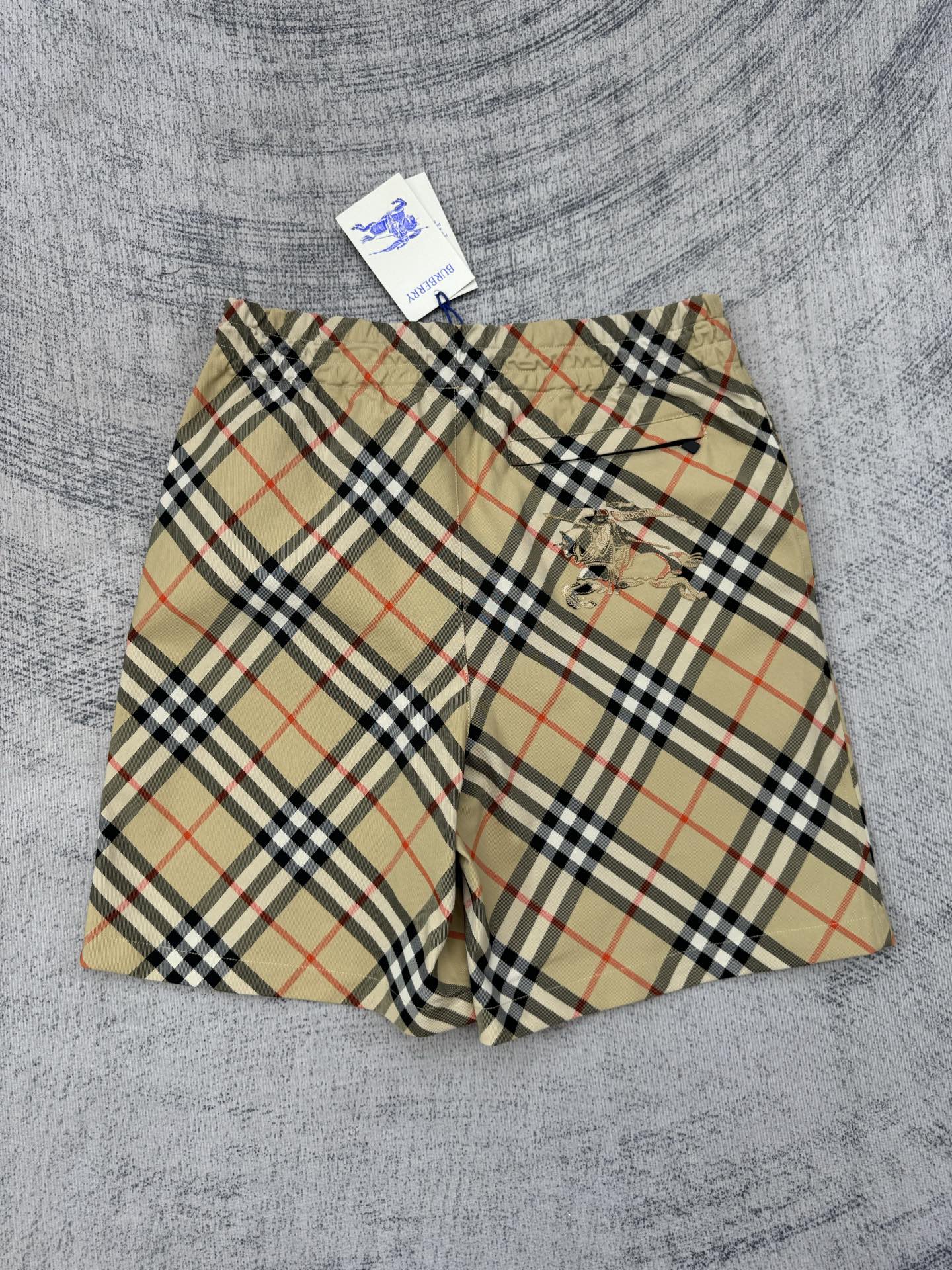 Burberry Burberry 巴宝莉 格纹松紧腰马术贴布绣短裤
