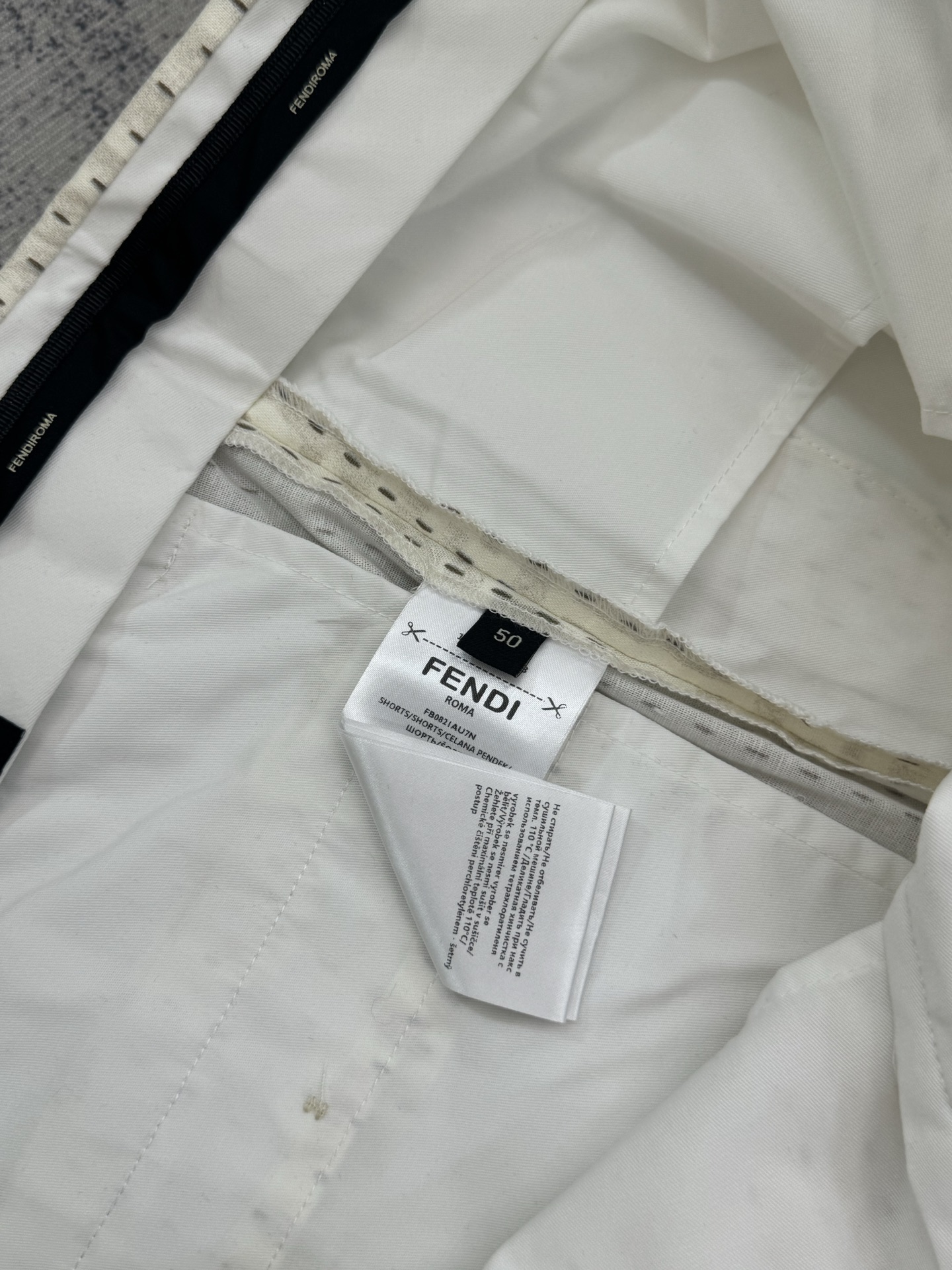 Fendi Fendi 芬迪 26春夏新款FF刺绣满印套装短裤