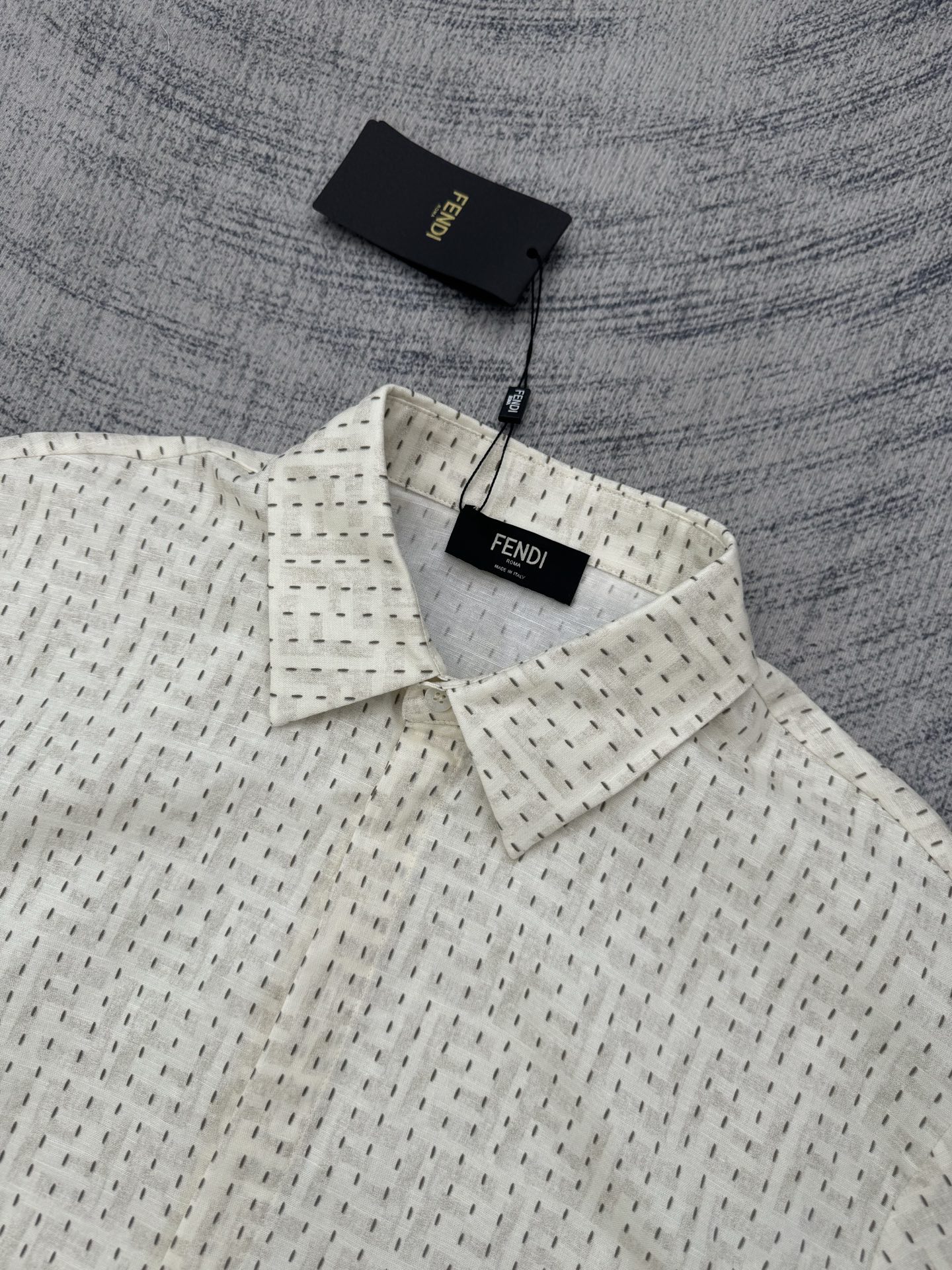 Fendi Fendi 芬迪 26春夏新款FF刺绣满印套装短袖衬衫