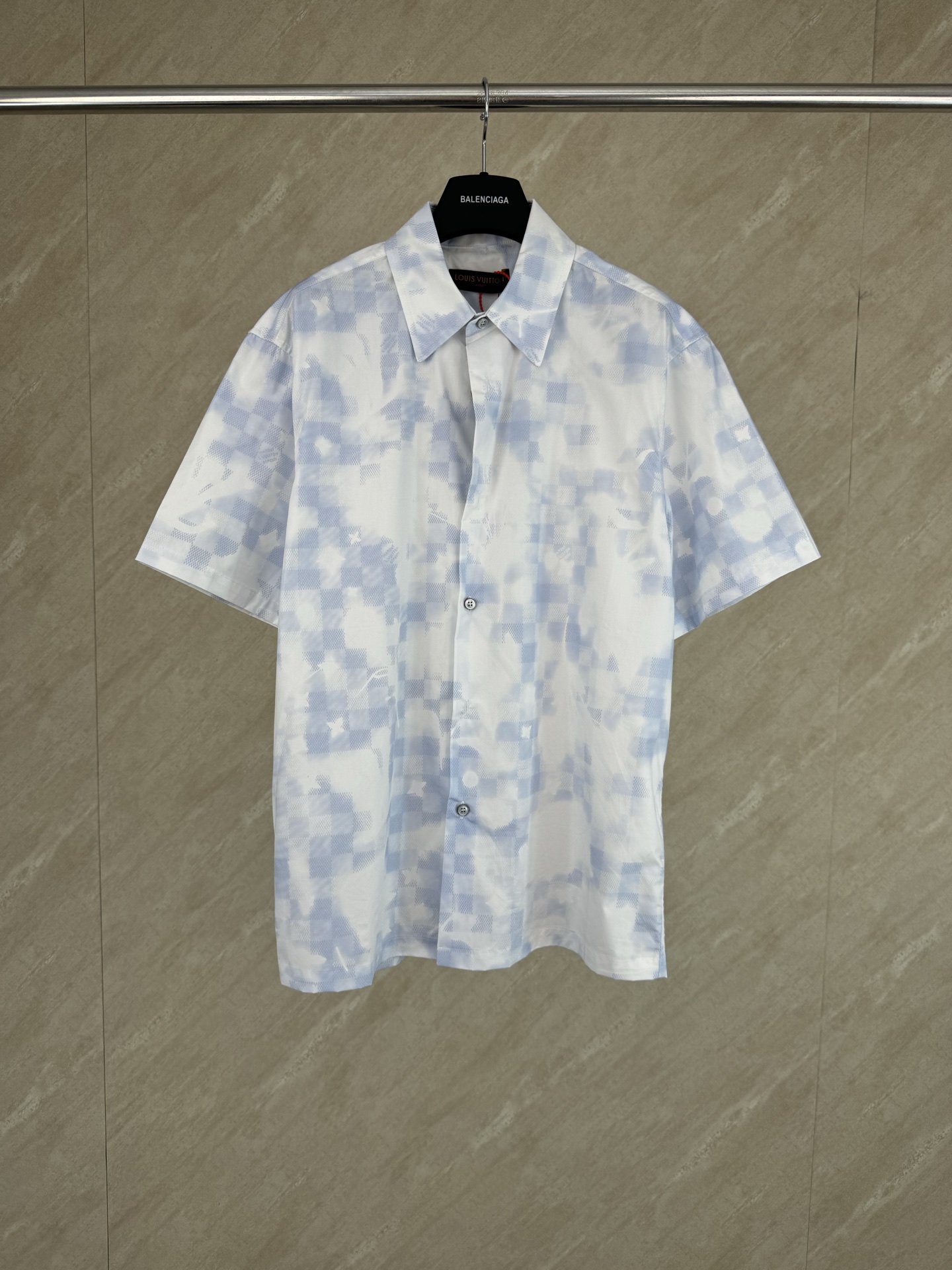 P170 1v SS26 Nube Serie píxel tablero de ajedrez estampado camisa de manga corta talla: s m l xl